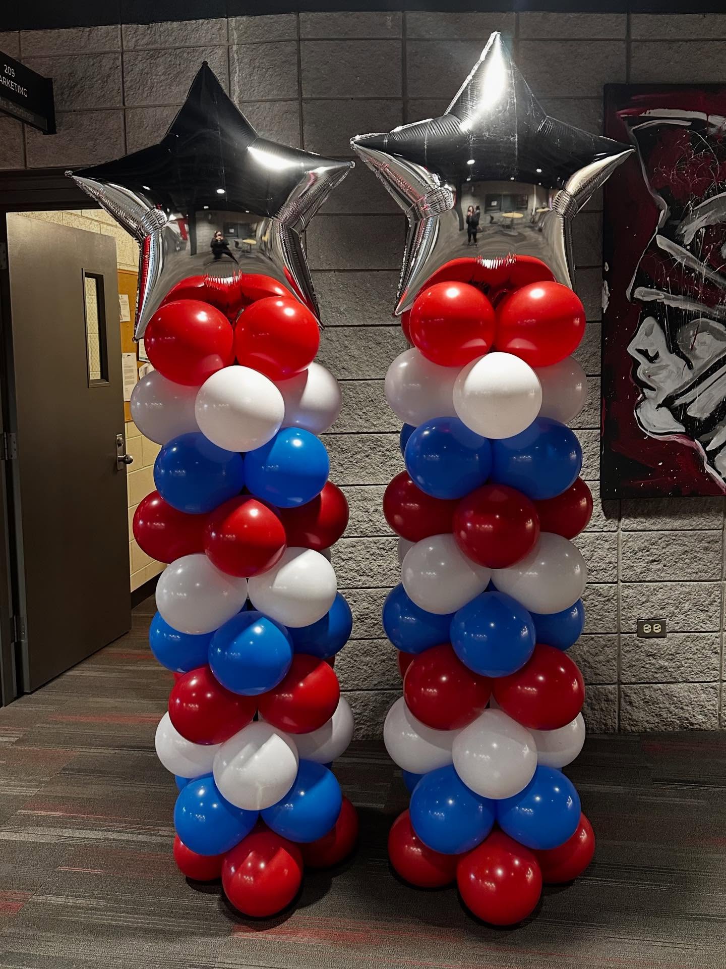 Honoring our veterans today and every day. Thank you for your bravery, service, and sacrifice.
#bigballoonsco #ballooncolumns #veterensdayballoons