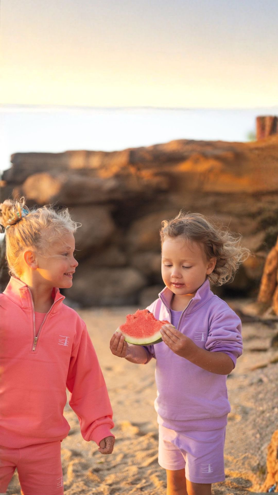 Don’t get me wrong, I love a little neutral aesthetic moment! Just not at a busy park 💫
That’s why as a mum of 3 I created @mybrighttyke for that extra layer of safety for your kids and the peace of mind for you!
•
•
•
•
•
•
•
•
#mybrighttyke #colourfulmatchingsets #childrensafety #parentinghacks #childsafety #parenting #parenting #kidssafetyaustralia #kidssafety #kidssafetyaustralia #matchingset #safetyfirst #mumhacks #airtag #kidsclothes