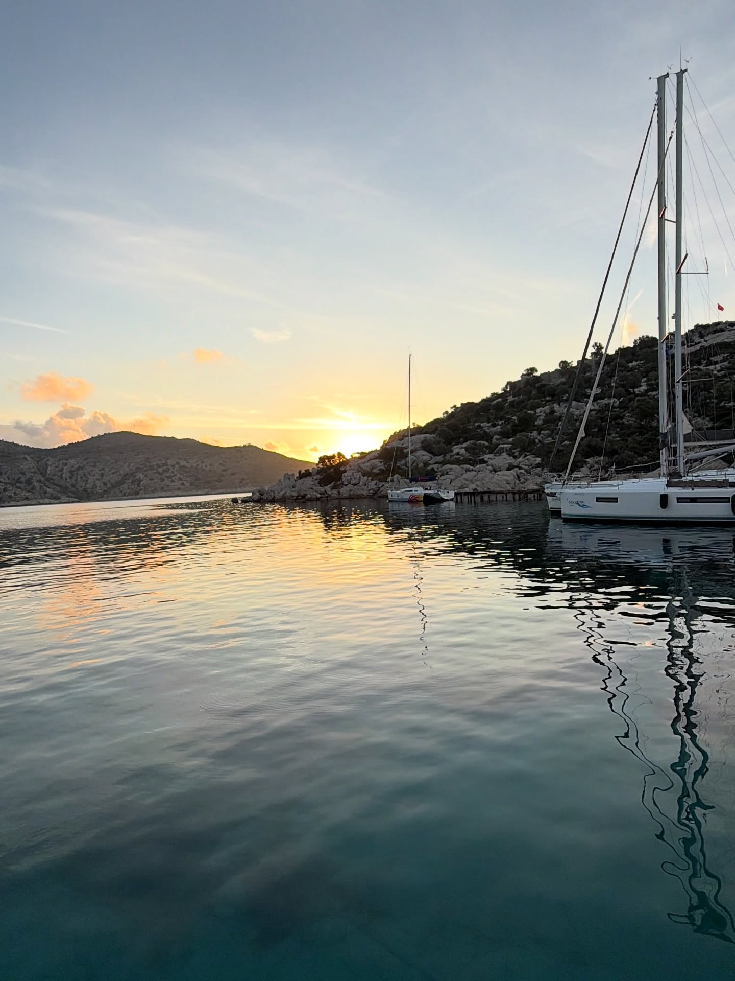 A new day, a new wind, a new adventure 🌅⛵️
MIKNATIS Yachting