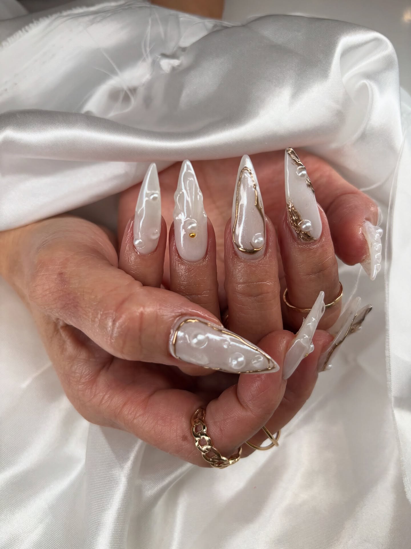 Shining bright with a touch of elegance ✨ #GlossyWhiteNails#nailsofinstagram #nails💅 #vancouverfoodie #vancouverbc #nailspolish #nailsinstagram #nailsaddict