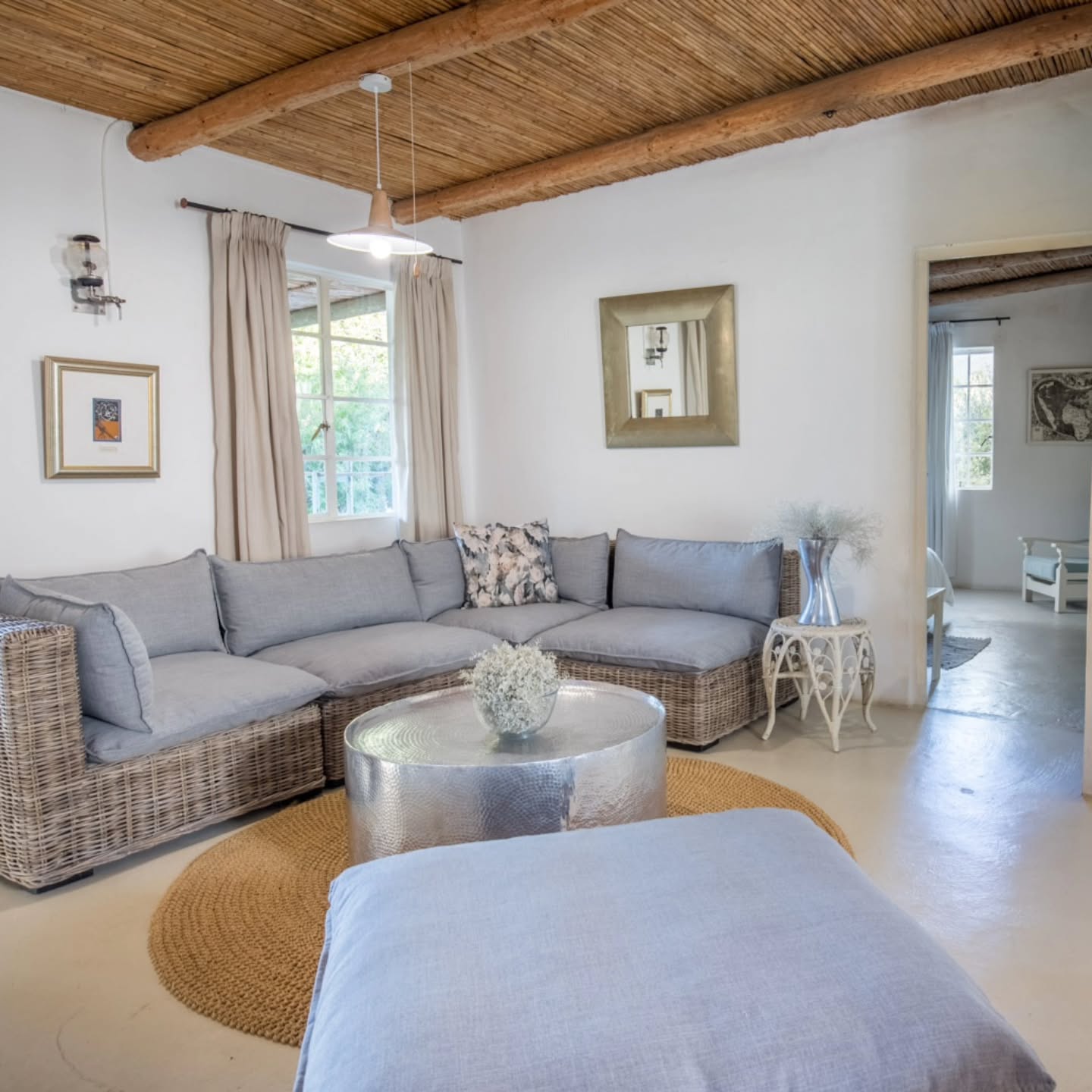 Escape to the Farm Cottage at Klein Nektar — a peaceful off-grid retreat surrounded by olive groves and mountain views. Enjoy airy interiors, soft natural tones, and the slow rhythm of farm life. ✨
Book your stay and unwind in authentic Klein Karoo comfort.
#KleinNektar #FarmCottage #OffGridRetreat #KleinKarooStay #FarmEscape #CountryGetaway #selfcateringaccommodation
@whatsonincapetown
@montagutourism