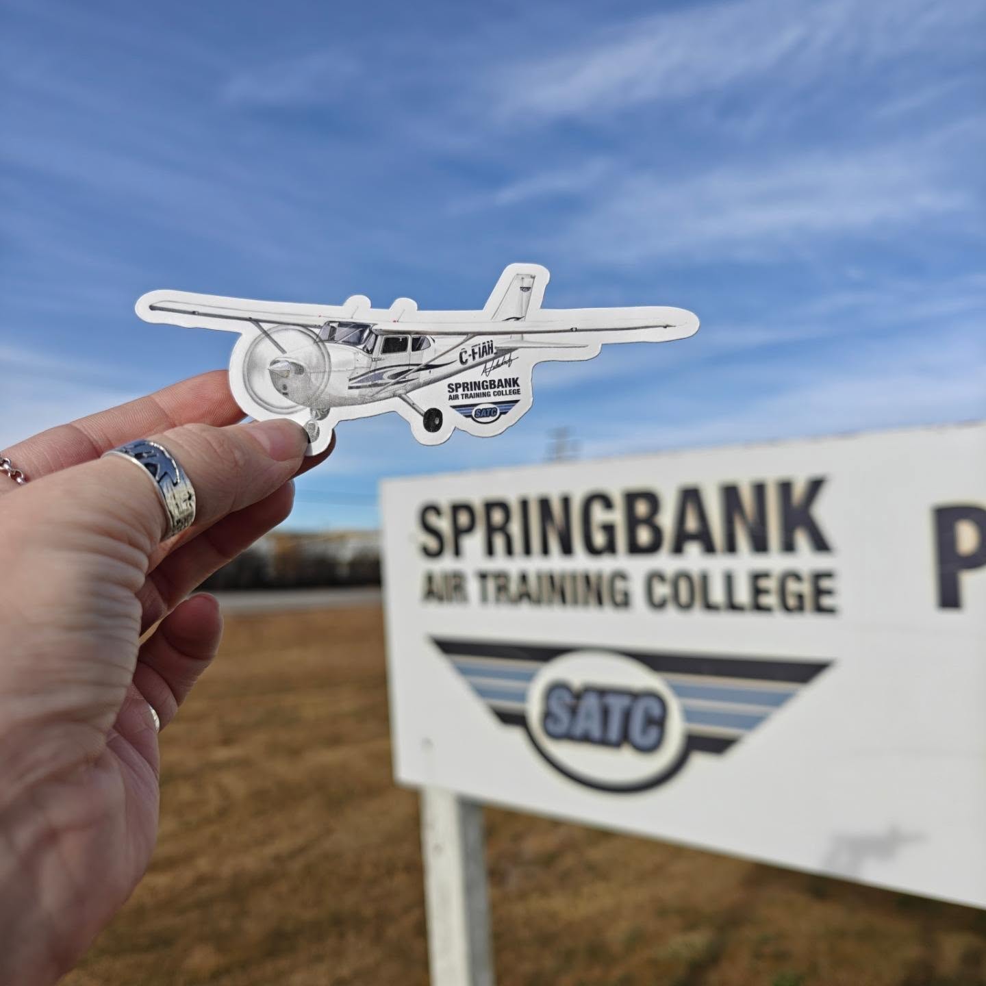 NEW stickers!
We're thrilled to have partnered with Greb Gallery on these incredible new stickers! Available for purchase now at the admin desk.
Two sizes of our C172 'FIAH' and our multi engine Piper Seneca 'GDCW'
.
.
.
#satc #stickers #pilot #cessna172 #Springbank #cybw