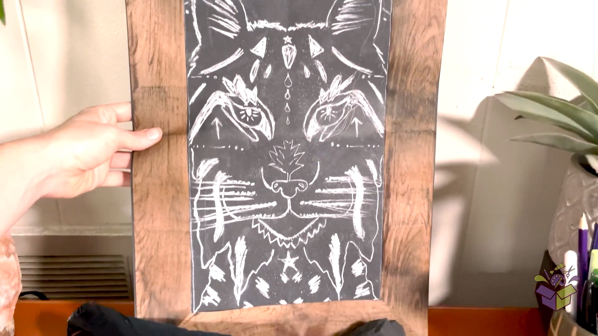 NEW Art Kit! Animal Totems Lesson. This lesson uses unique materials to create an art project focused on "animal totems." An LED tablet helps to get the drawing “just right”! Finish it off with a frame made by using a wood grain stencil, ink pad, and embossing brush. Connect with feelings, shapes, animals and more! Visit MoxieBoxArt.com to learn more and to see the animation for more inspiration!
#artkit #artkitsforkids #artkits #moxiebox #moxieboxart #animaltotem #family #create #fun