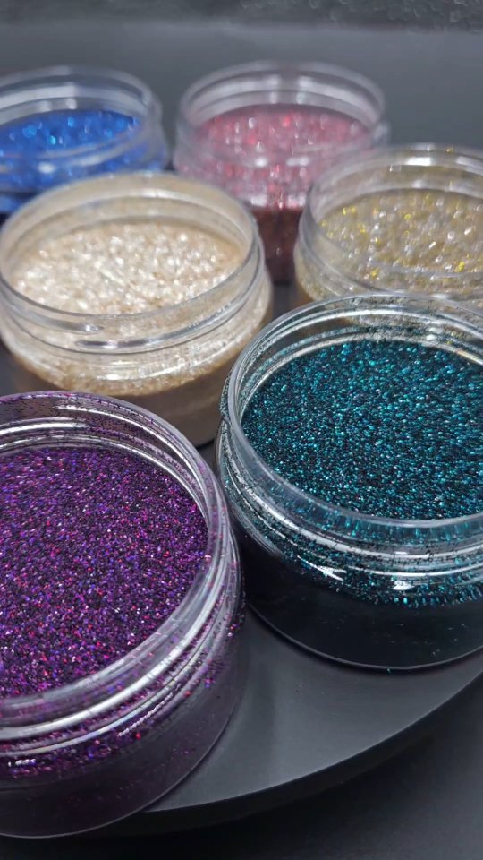 Sparkles. All the Sparkles for your Glitzy Christmas projects ✨️♥️
Which is your fave?
Worldwide shipping - Shop now - Link in bio 🛍
#resinart #justresin #epoxyresin #resinartist #epoxymagic #colour #Sparkles #Christmas #santaclaus #santaiscoming #CreateWithJR