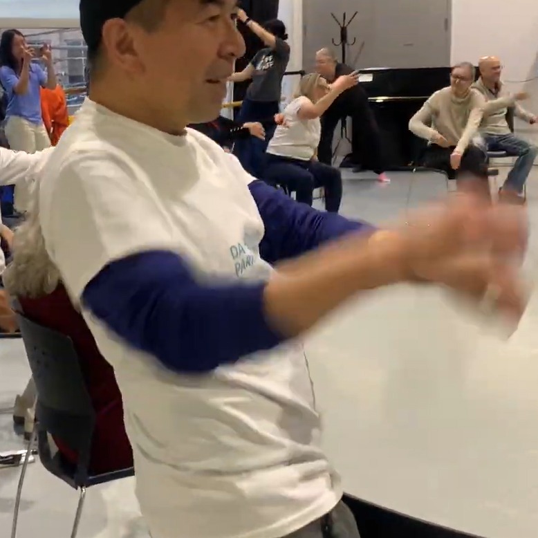 😊 Me, dancing with other people with Parkinson's and their care partners and friends.
Photo and image from video - thanks to @Jessdargokaplan.
The free dance class in Vancouver was a great success. Everyone there was fully committed to dance like nobody's watching and we all sure did. After each dance the smiles grew bigger. Everyone was happy to be seen by @davidleventhal7 and @sarahrobichaud and that helped the atmosphere feel that much more genuine and real. We all appreciated letting go of our inhibitions and expressing our moving bodies the way we wanted too, without anyone telling us we're "doing it wrong", since both David and Sarah made it clear at the beginning of class, to express what we're feeling and embrace it.
Thank you to everyone who came out to join this free class. Remember, it's just the beginning...we'll have a free class to attend sometime in the New Year, and expect to see a zoom class happening for Vancouver fairly soon, to keep the momentum going. Keep asking @dwpcanada to get the in-person dance class happening soon!
