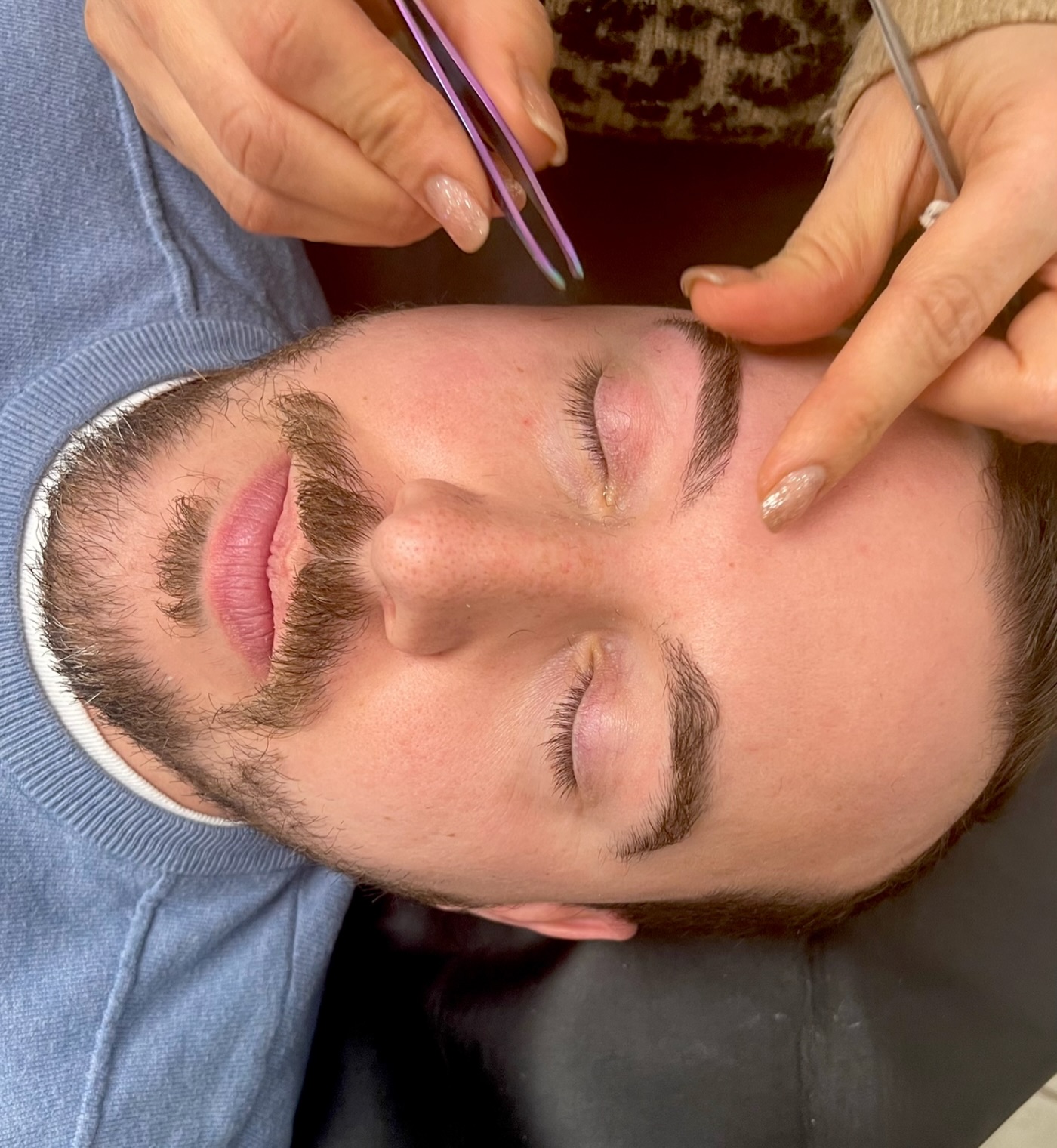 A small detail that makes a big difference. Men’s brow design at Lavoom #lavoomsalonyyc
•
#YYCBeauty #CalgaryBrows #CalgaryLashes #BeautySalonYYC #BrowLamination #LashExtensions #FacialTreatments #EyebrowThreading #YYCHair #MakeupArtistYYC
#BeautyInspo #LashLift #BrowTinting #BeautyServices #YYCSalon #CalgaryBeauty #GlamLife
#SkincareYYC #BrowGoals #LashGoals #BeautyBar #SalonLife #BrowsAndLashes #BrowArtist
#LashArtist #HealthySkin #BeautyExperts