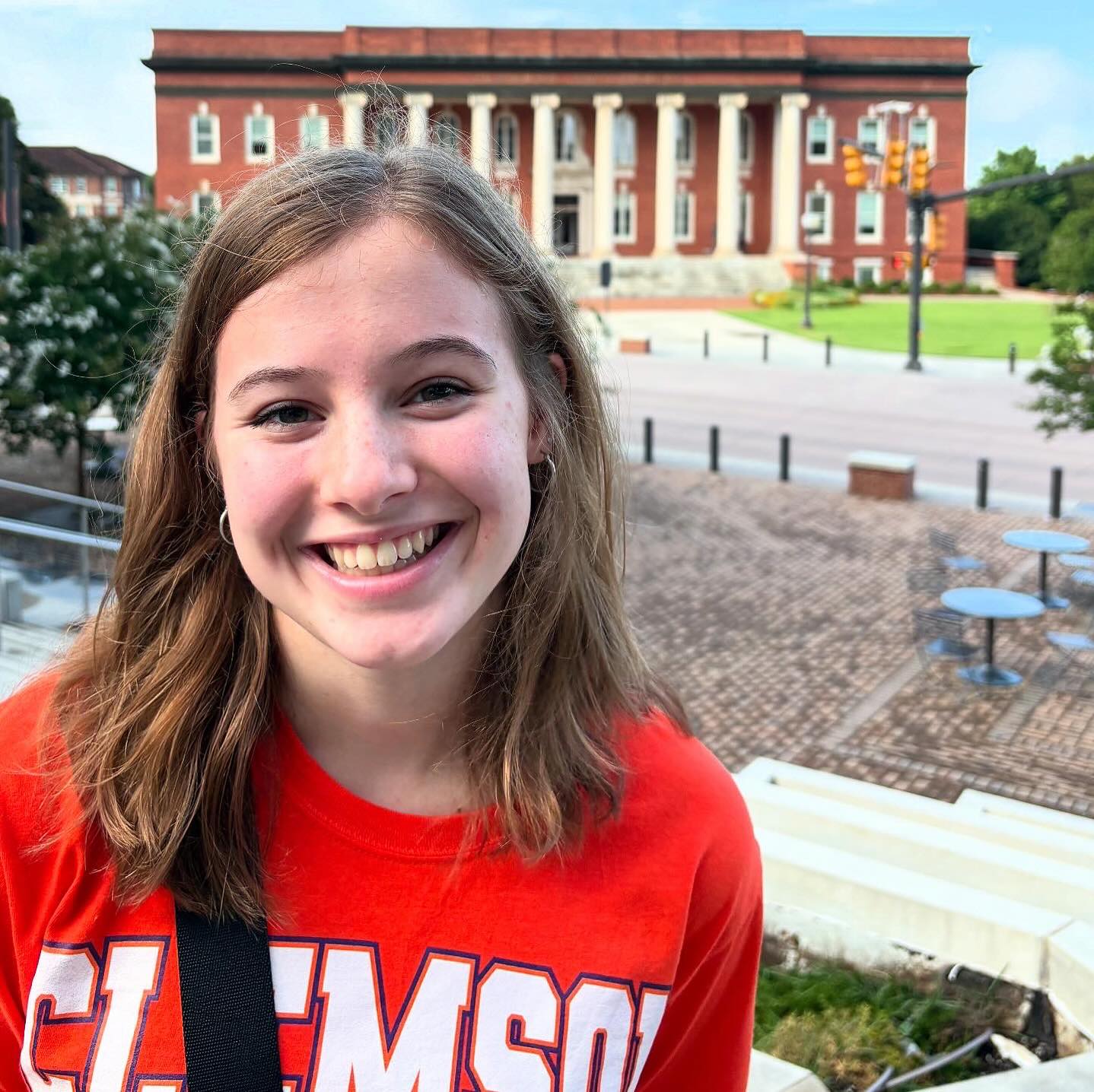 My first born human is 1️⃣9️⃣ years old today. Problem is, 9 feels like yesterday. So does 9 months. 😆
•
I could not be any prouder of the incredible young woman she is and more in awe of the way God is shaping her life. I remember November 12, 2006 like it was last week. And even though this is the first birthday in those 19 years that I haven't been with her to celebrate, my ❤️ is right where she is!
•
@lilliecateallen