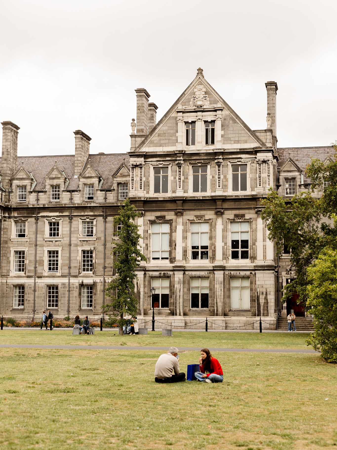 An afternoon in Dublin spent between the @trinitycollegedublin and the @nationalgalleryofireland
#visitireland #visitdublin