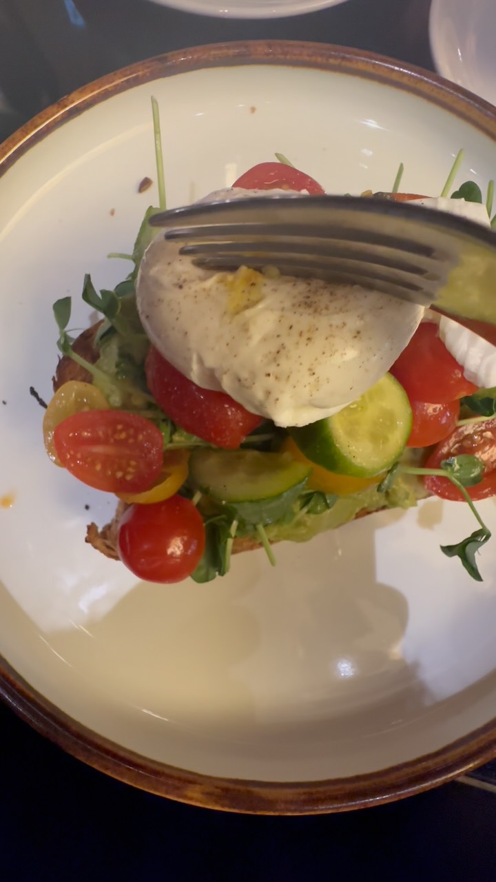 Avocado toast. Poached egg. Prime Rub on top.
Simple and so good.
How do you make yours?👇
#TripleSmoke #primerub