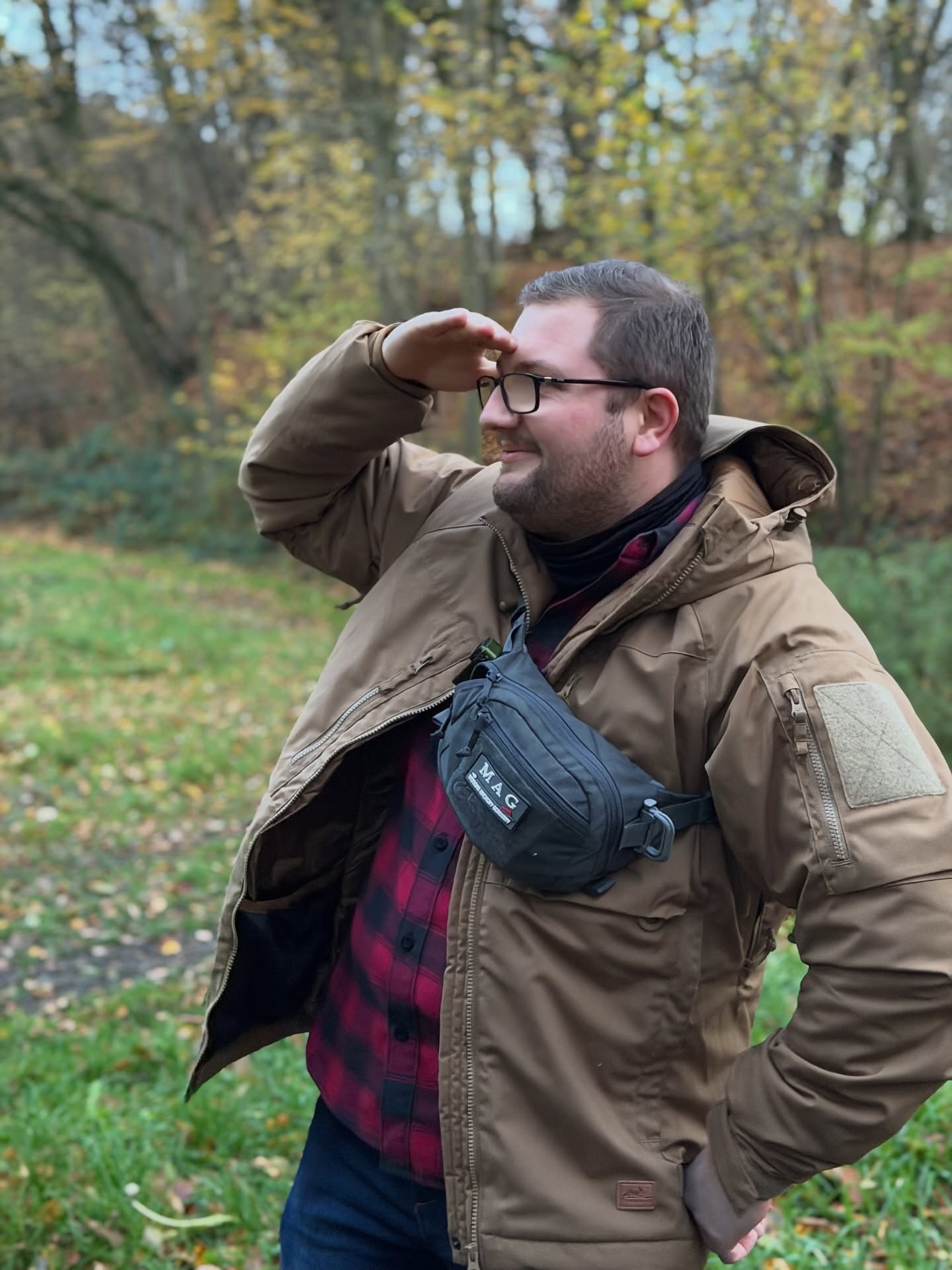 Was kommt denn da? Es ist ein neues Video zu meinem EDC. Heute um 18 Uhr auf YouTube. Jetzt aber erstmal weiter wandern. Bilder nicht gestellt 😉😂 #edc #helikon #helikontex #yukon #olight #flashlight