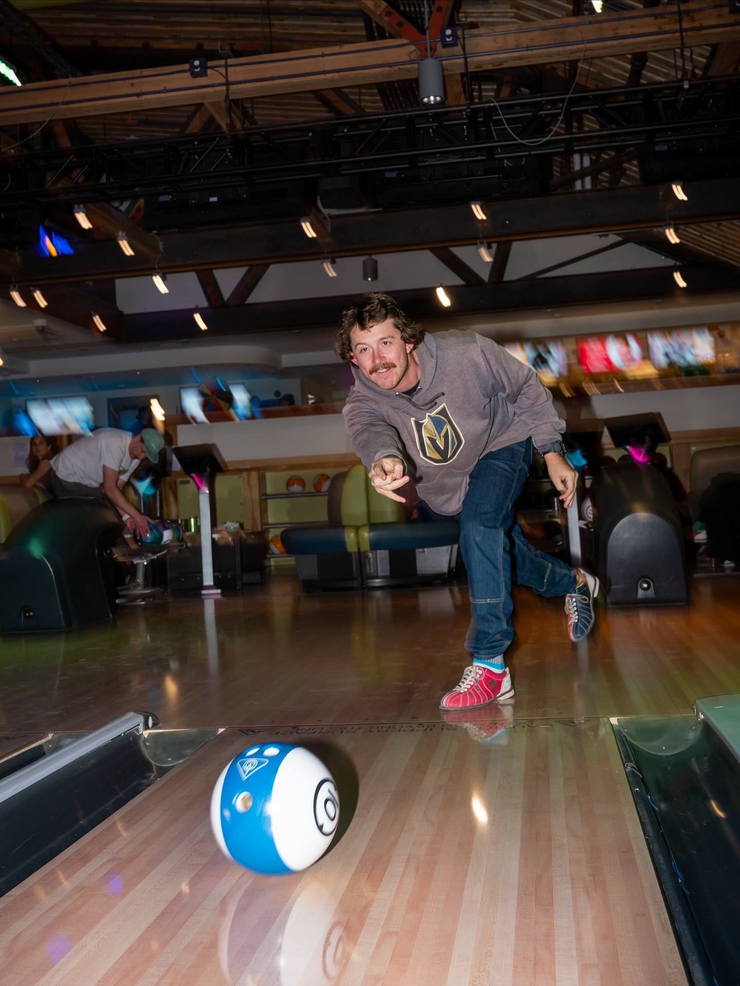 Strike up some fun on your Tuesday’s for just $35❕
Free shoes + free pizza = no excuses not to roll in🍕🎉
Walk in’s only❕
☮️❤️🎳