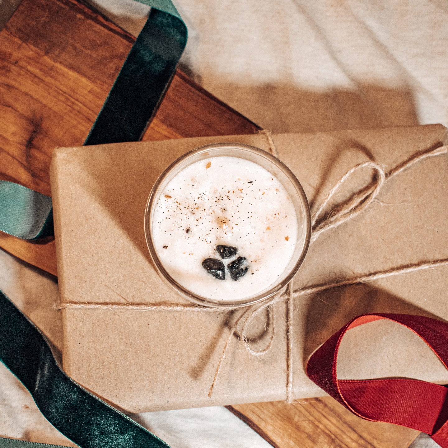 Nothing says November like a cosy candle, and a good book.
At the Cat and the HoneyBee we think this is a winning gift combination.
We have a scent for everyone and you can even match it to the theme of your book. 🕯️📖
#CrystalCandles #MindfulHome #HandmadeUK #CandleRitual #SpiritualWellness #TheCatAndTheHoneyBee #IslingtonMakers #LondonWellness