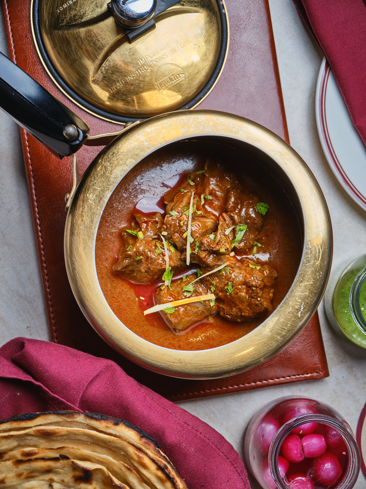 OUR FIVE SENSES MUTTON CURRY — A MEMORY IN EVERY WHISTLE
Served straight from the pressure cooker, this signature dish is more than a curry — it’s a story of home. Slow-cooked, aromatic, and rich with nostalgia, just like the ones grandma made on a Sunday afternoon.
📍 Now open at Park Plaza Hotel, Sukhumvit Soi 18
📞 Call: 026587077
#DaryaganjBangkok #StarDish #MuttonCurry
#FiveSensesExperience #IndianFineDining
#FromDelhiToBangkok #NostalgiaOnAPlate #HomeStyleLuxury
#TandooriCraftsmanship #DaryaganjLegacy
#NorthIndianCuisine #PressureCooker
