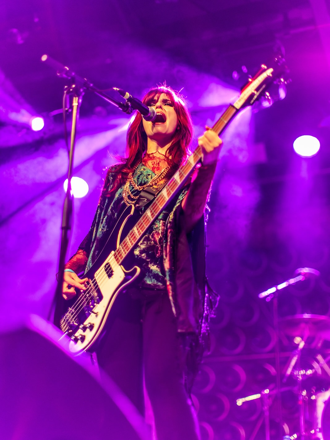 𝕾𝖙𝖊𝖆𝖑 𝖙𝖍𝖊 𝖘𝖙𝖆𝖗𝖘 𝖋𝖗𝖔𝖒 𝖙𝖍𝖊 𝖍𝖊𝖆𝖛𝖊𝖓𝖘, 𝖕𝖆𝖗𝖙 𝖙𝖍𝖊 𝖘𝖊𝖆𝖘 𝖋𝖔𝖗 𝖍𝖊𝖗꧁ᴀꜱʙᴜʀʏ ʟᴀɴᴇꜱ 𝟷𝟷/𝟸𝟾/𝟸𝟶𝟸𝟻꧂
📸: Some more great work done by @dougphillipsphoto !! Thanks Doug 💟
✶
✶
✶
✶
#livemusic #localshows #girlband #livemusicphotographer #supportlocalartists #asburyparkmusic #asburyparknj #bandlife