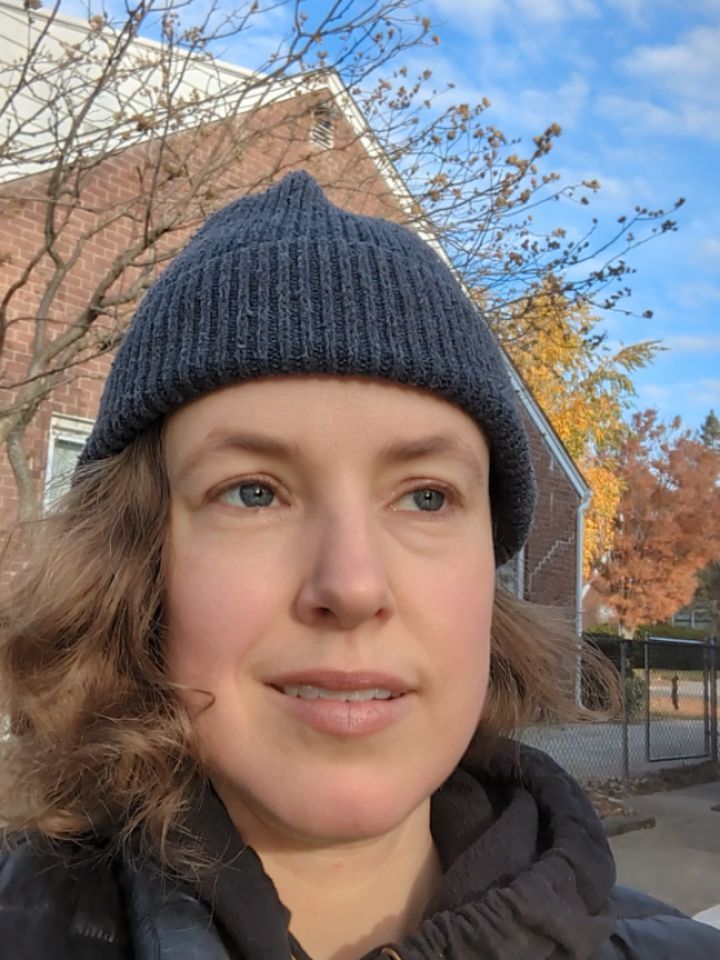 New Workshop Series! 🌚 🌙 ✨
Navigate the dark season and develop more comfort with solitude and inner listening through building sacred rituals. Together, we'll experiment with various ritual building tools - creating an altar/sacred place, manifestation artwork, nature and dance.
4 Mondays in Dec. A ritual tool will be introduced and experimented with each week.
See my website for more details, email me to register 🍁 🌲