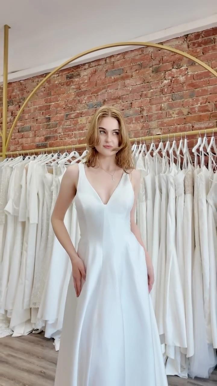 BTS at @gwmwedding Bridal today, capturing the process behind their custom wedding gowns. As a social media manager in Melbourne, I love creating content that shows the craftsmanship, story, and emotion behind each design. These moments always perform the best, because real behind-the-scenes content builds trust and connection.
#SocialMediaManagerMelbourne #MarketingManagerMelbourne #BridalMarketing #WeddingGownMelbourne #ContentCreatorMelbourne