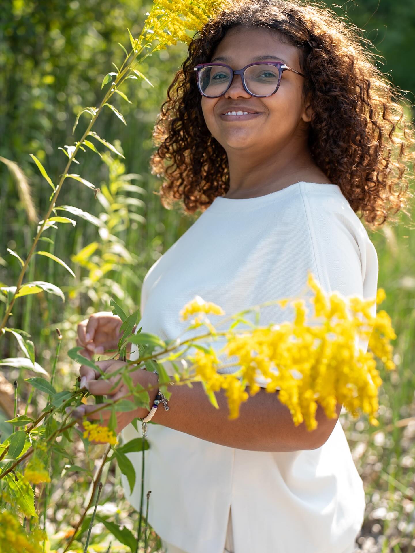 ✨ Golden Hour Beauty ✨
Nature has a way of reminding us to slow down and appreciate simple moments. This sun-kissed portrait, with soft curls and vibrant yellow blooms, captures the peaceful embrace of late summer light. 🌿🌼
Grateful to work with wonderful clients and share these timeless captures. If you love authentic, natural portraits, let’s connect!
📸 thetimelessphotographyphotos
DM or click the link in bio to book your session!
#GoldenHour #PortraitPhotography #TimelessPhotos #NaturePortrait #MichiganPhotographer #GoldenLight #Curls #LateSummer #NaturalBeauty
