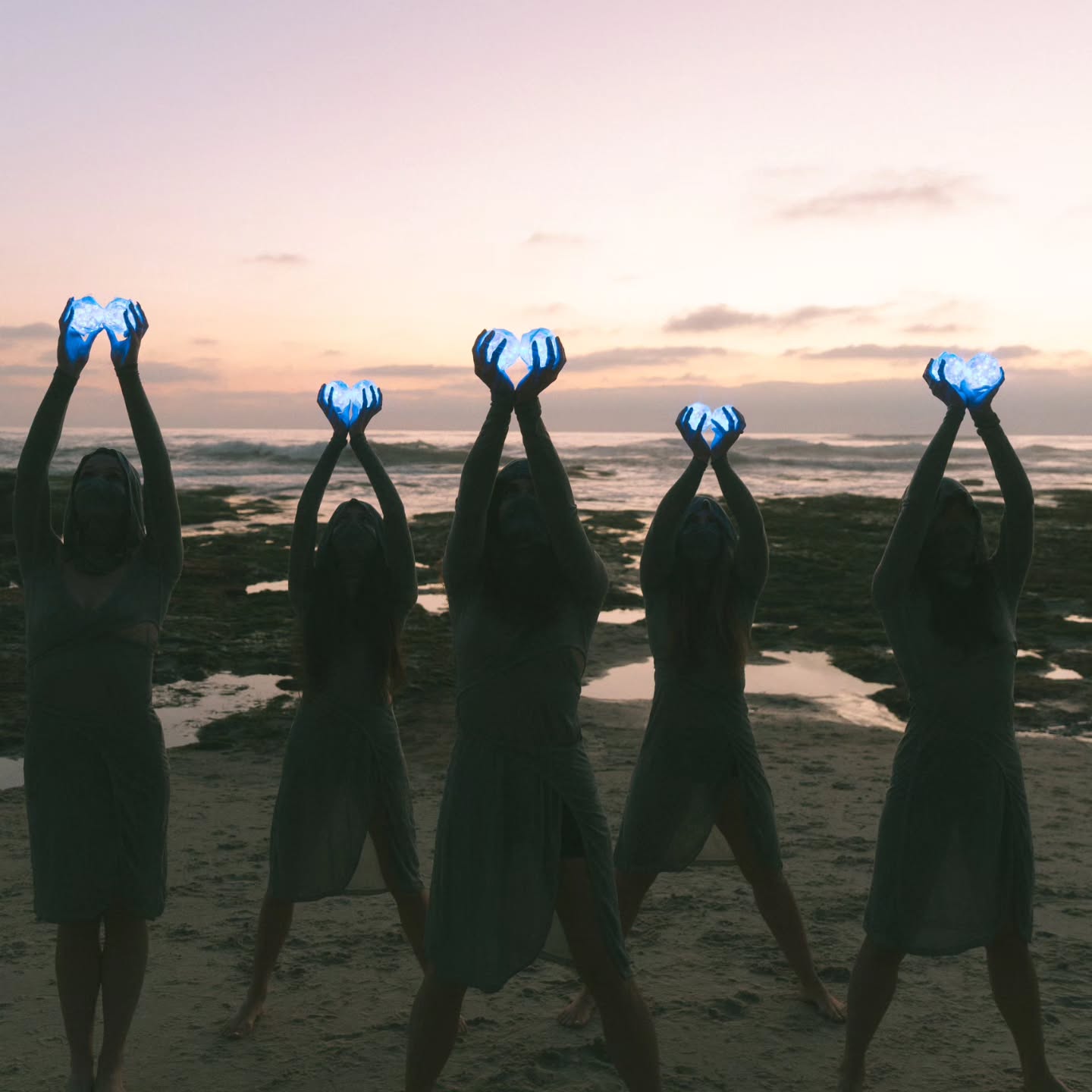 MYTHOS: Ch 1 Endless Light
A special performance art experience welcoming light and the winter solstice ✨️
Dancing with @torus.co @peachie.lean @gdecaro @mandy.moves
By @torus.co
📸@mirandas_lens
💫December 19th at Encinitas Library
Link in bio for tix ☺️