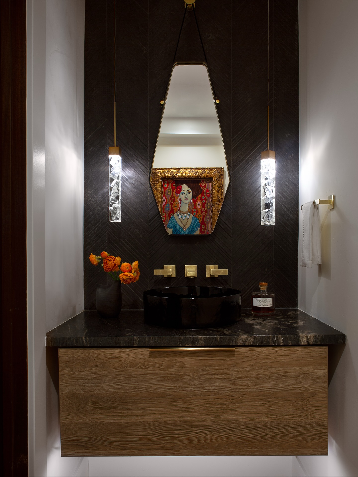 ✨ POWDER ROOM, BUT MAKE IT A MOMENT. ✨
Swipe to step into a space that proves small rooms can still have big energy.
In this remodel, we layered:
💎 A sculptural black vessel sink
🌑 Charcoal chevron etched marble stone for drama
🔥 Brass fixtures that hit just right
✨ Crystal pendants that do more for this room than some chandeliers do in a foyer
🎨 And yes… the art steals the show (as it should)
Powder rooms are the perfect place to go bold—because why play it safe in the one room every guest will see?
This is your reminder: your home should spark conversation, not blend in.
Tell me… would you go this bold? 👀👇
#PowderRoomGoals #InteriorDesign #BeforeAndAfter #DesignInspiration #HomeRemodel #LuxuryInteriors #BoldDesign #ArtInInteriors #StatementPowderRoom #DesignDetails #EandEDesignConsulting #WhereFunctionMeetsFabulous #DenverDesign #DesignerHomes #SmallSpacesBigImpact #SwoonWorthySpaces #BathroomDesign #HomeRenovation #DesignCrush #InteriorsOfInstagram #HouseGoals #LuxuryDesign
The details make the design (and all the difference).