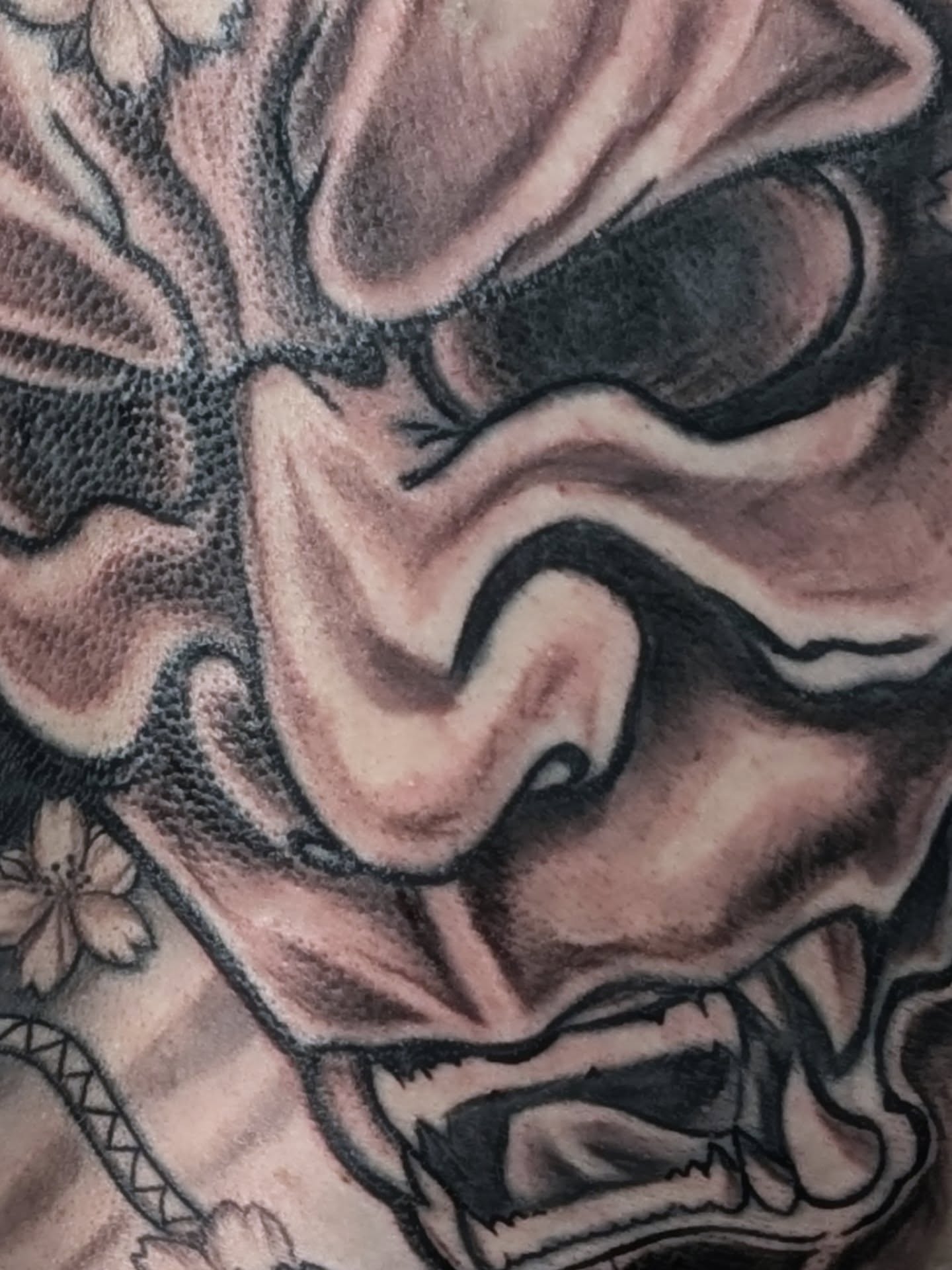 👹