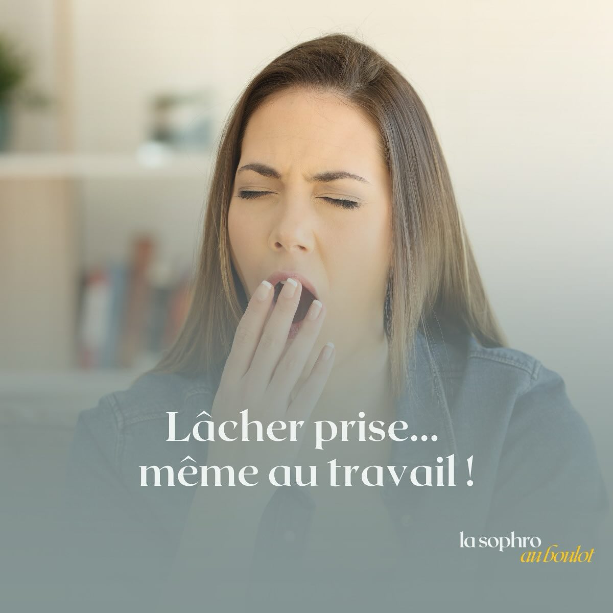 « C’est normal d’avoir envie de dormir ? »
C’est ce que m’a dit une participante après un atelier cette semaine… Et oui, c’est tout à fait normal !
En sophrologie, tu t’autorises enfin à lâcher prise, à relâcher les tensions accumulées au fil des journées.
😌 Alors forcément, ton corps te dit : « Merci, je souffle un peu ! »
Certain·es s’endorment même pendant la visualisation — et c’est totalement ok 💫
Le but, ce n’est pas de lutter, mais de laisser ton corps et ton esprit retrouver leur équilibre naturel.
Pendant mes ateliers en entreprise, je vois souvent la même chose : en quelques minutes, les visages se détendent, la respiration s’apaise, et le calme s’installe.
👉🏼 Parce qu’au travail aussi, tu as besoin (et le droit !) de souffler, relâcher et recharger.
—
🙋🏼♀️ Hello, moi c’est Constance, je suis animée par l’envie de favoriser le « mieux-être » dans les environnements professionnels.
✨ Ma mission en tant que coach et sophrologue ?
Accompagner tous les professionnels à libérer et booster leur potentiel en les aidant à se poser les bonnes questions pour qu’ils puissent se sentir mieux dans leur tête, leur corps et par conséquent dans leur travail et leur vie !
.
.
.
#coachingprofessionnel #coaching #coachpro #coach #intelligenceemotionnelle #ie #eqi #sophrologie #sophrologue #developpementpersonnel #gestiondustress #gestiondesemotions #gestiondustressenentreprise #prevention #qualitedevieautravail #qvt #bienetreautravail #lasophroauboulot