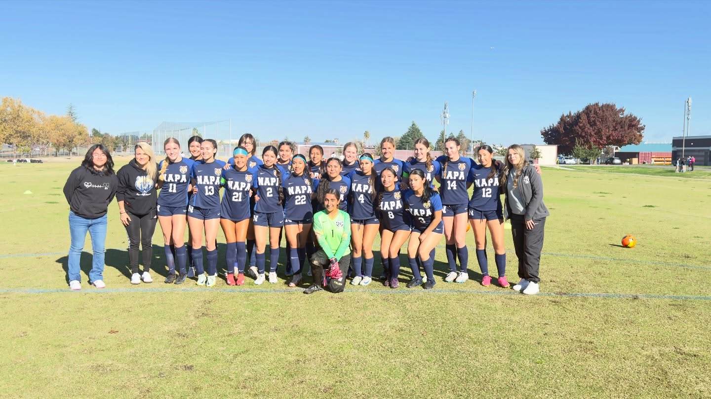 Good luck to our lady grizzlies! 🐻⚽️💙💛
Game 1 -Sacramento Tournament for Varsity
🌟 Napa vs Riverbank🌟