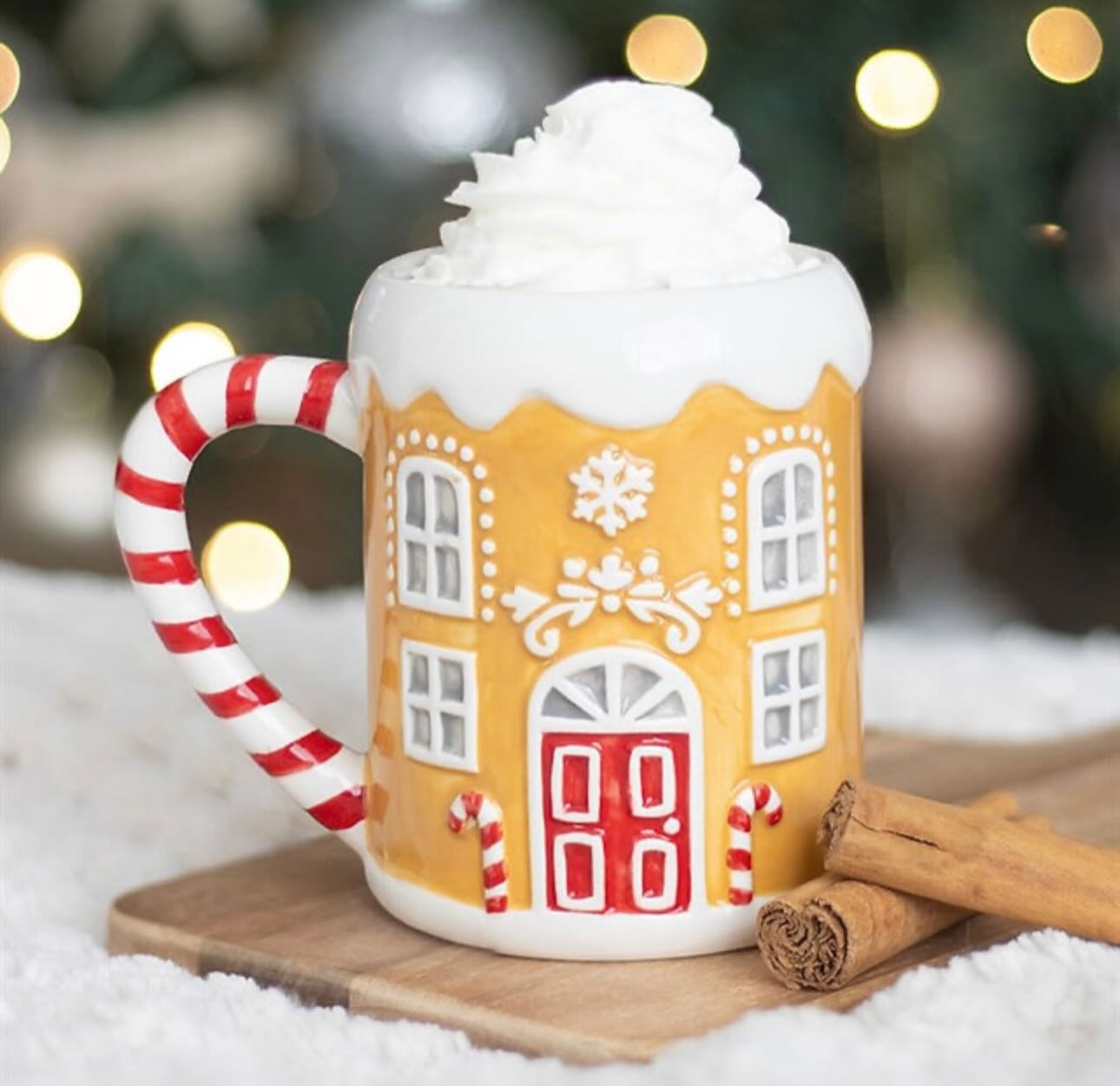 Our gorgeous ceramic gingerbread house mug is already selling fast! 🤩 The perfect mug for all your yummy festive drinks. 🎄