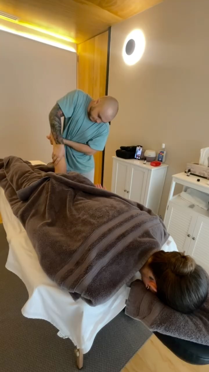 Mejor masaje deportivo en Cancun se ubica en Brava #masaje #brava #masajedeportivo