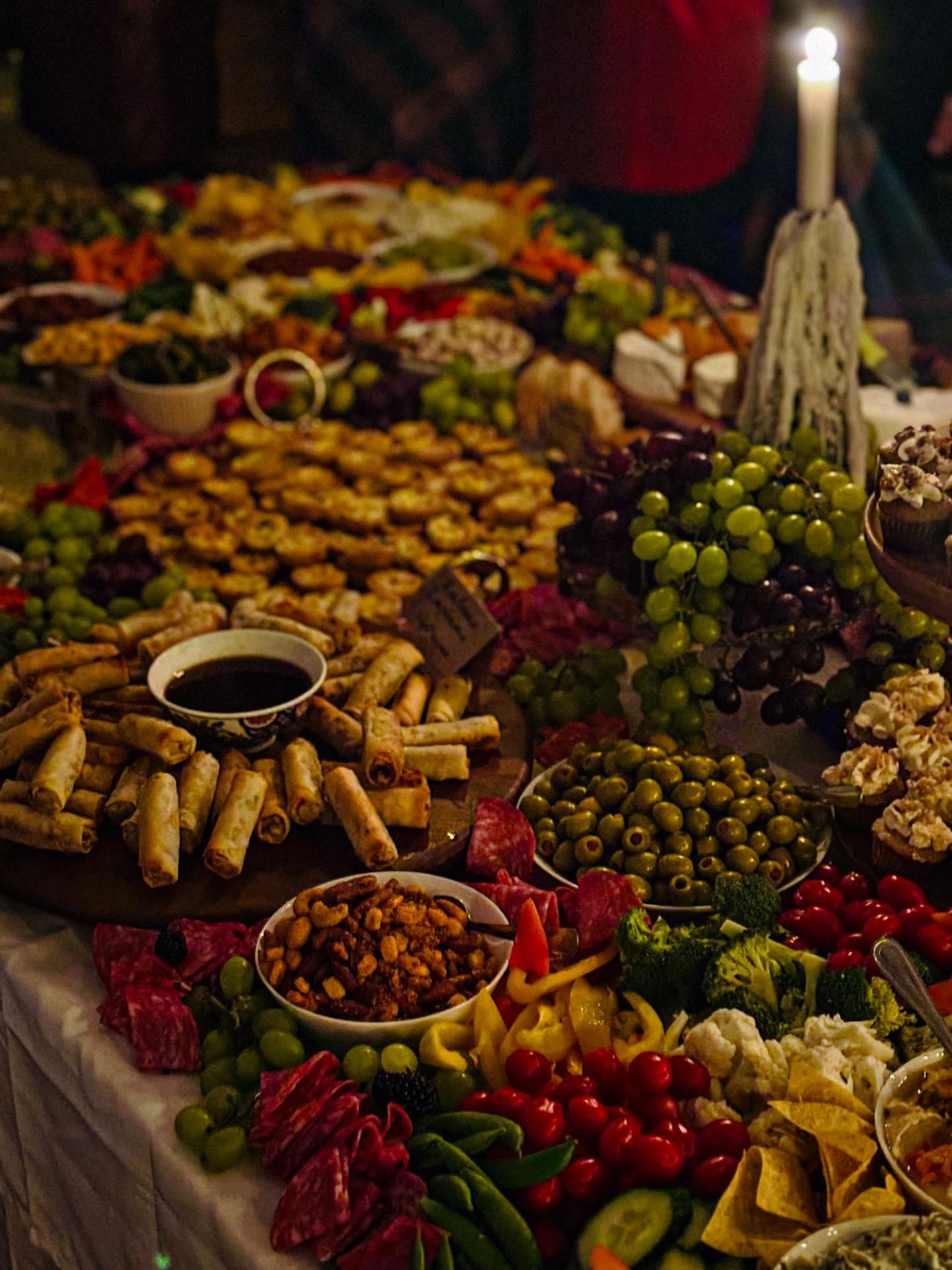 From tables to feasts, gatherings to celebrations, abundance to unforgettable memories ✨
Book our service : www.maisongorchon.com/catering 🍇
#grazingtable #maisongorchon
