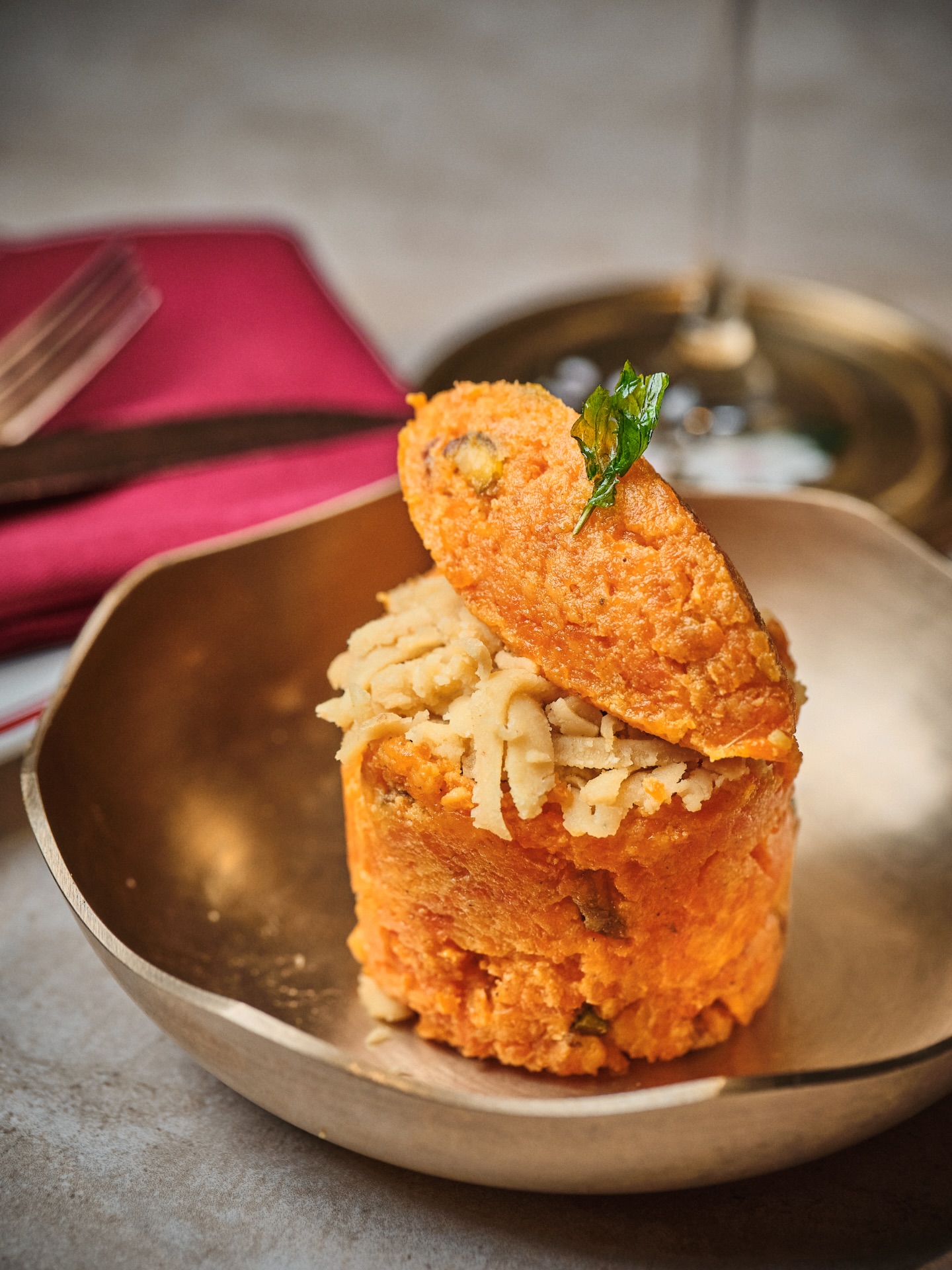 Slow-cooked with ghee, layered with nuts, and finished with our signature Daryaganj touch — this isn’t your everyday halwa. It’s nostalgia, elevated.
📍 Now open at Park Plaza Hotel, Sukhumvit Soi 18
📞 Call: 026587077
#DaryaganjBangkok #GajarHalwa #IndianDesserts
#NorthIndianCuisine #SweetTraditions #FromDelhiToBangkok
#DaryaganjLegacy #FineDiningBangkok
#CulinaryCraftsmanship #NostalgiaServedWarm
#FoodThatTellsAStory #IndianHeritage #BangkokFoodie