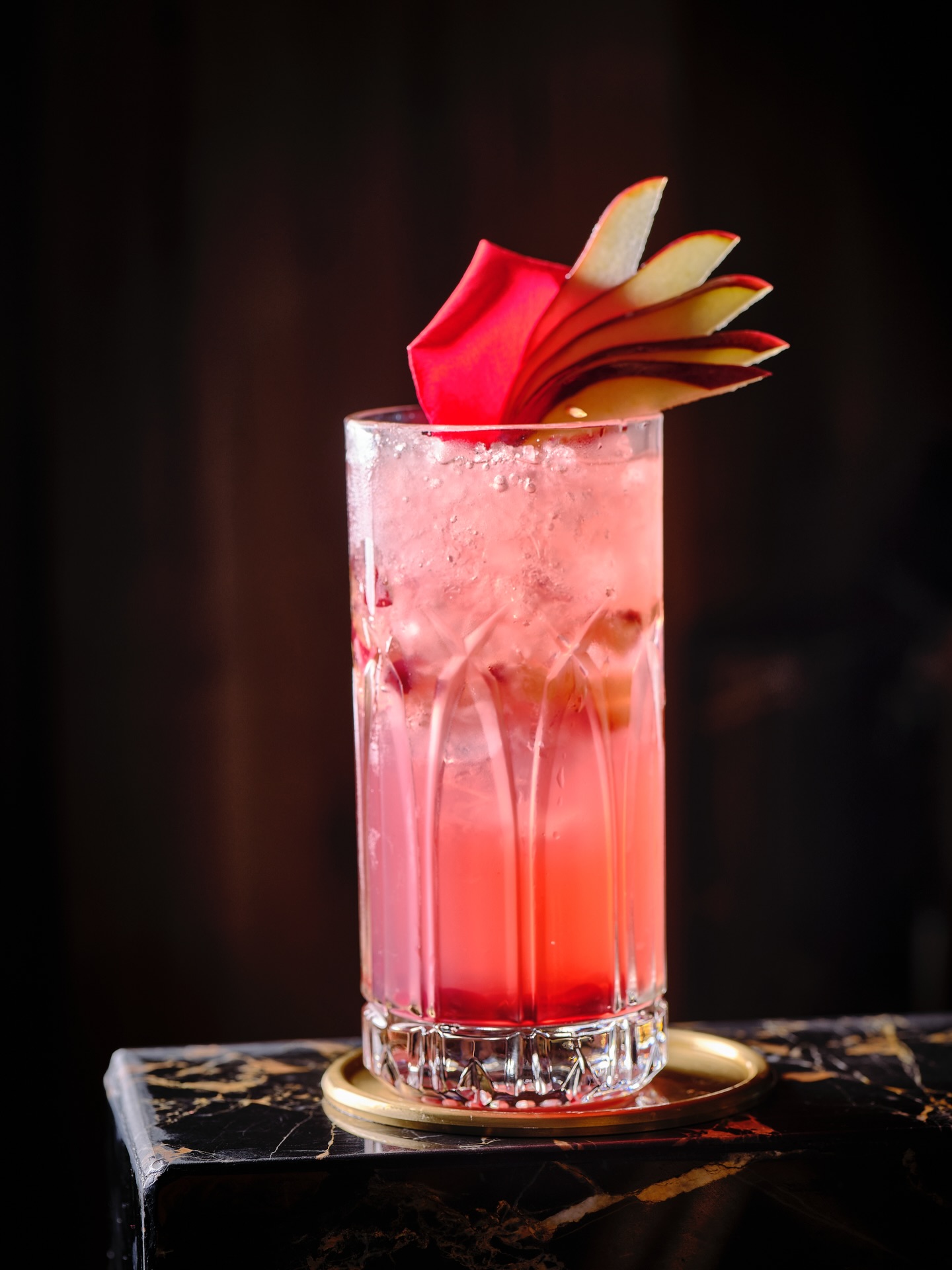 Every cocktail at Daryaganj is crafted with the same care as our cuisine — layered, aromatic, and deeply rooted in tradition. From rose petals to fresh pomegranate, every detail is designed to awaken your senses and complement the warmth of our
kitchen.
📍 Now open at Park Plaza Hotel, Sukhumvit Soi 18
📞 Call: 026587077
#DaryaganjBangkok #IndianCocktails #MixologyWithMeaning
#CraftedWithCare #FromDelhiToBangkok #IndianFineDining
#DaryaganjLegacy #SignatureDrinks #RoseAndSpice