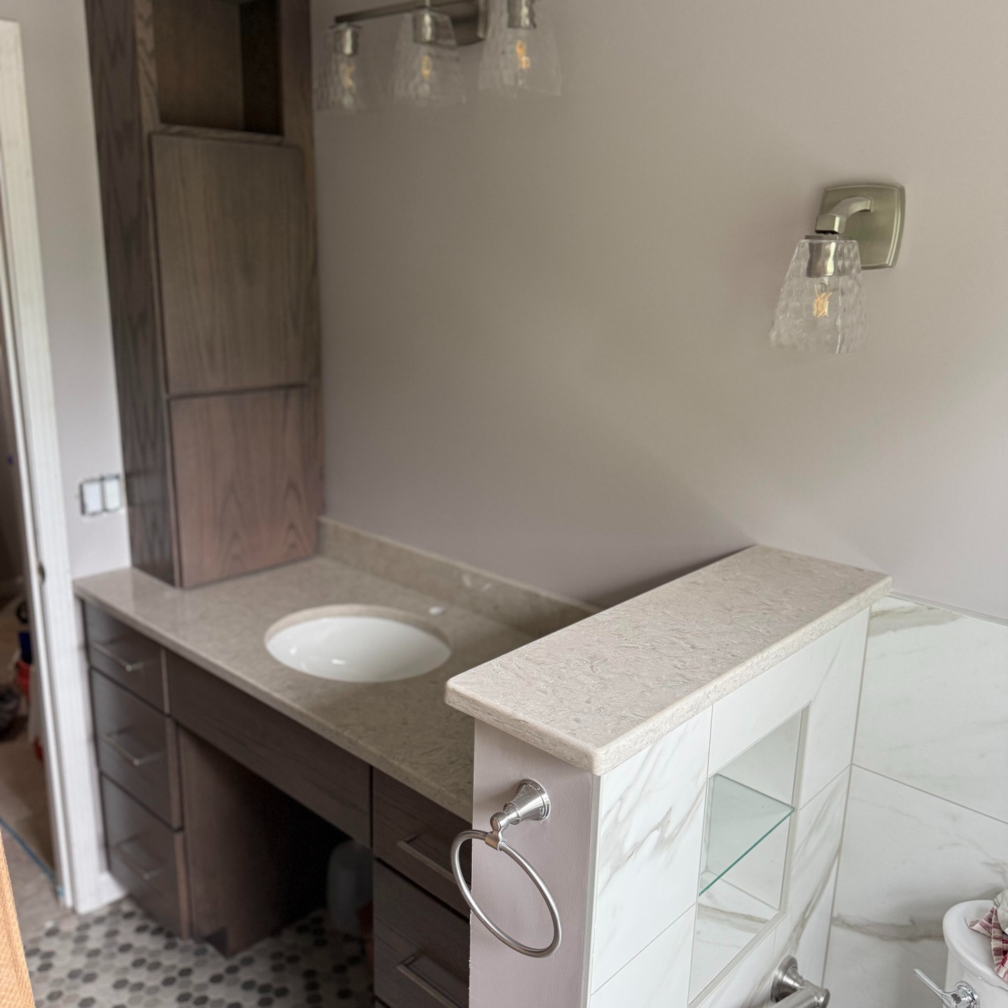 "Transform your bathroom with Lexington’s finest countertops. Crafted for beauty, built for life—only at MGM Stone Creations. Let’s upgrade your space today!"
👉 #LexingtonCountertops #MGMStoneCreations #LexingtonKY #CustomCountertops #KitchenDesignLexington #QuartzCountertops #LexingtonHomeDesign #LexingtonHomes #LuxuryCountertopsKY #KitchenUpgrade