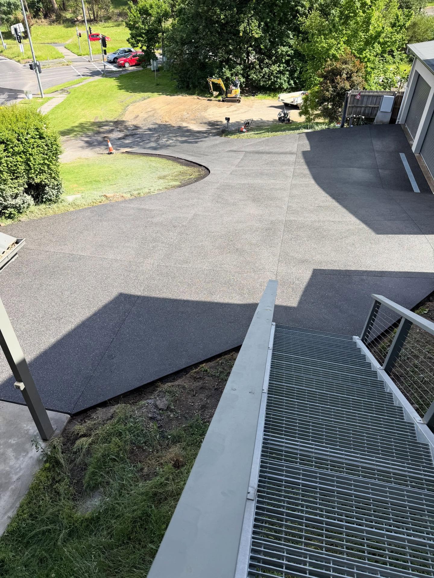 On top of the world 😮💨🥵#exposedaggregate #melbournconcrete
Mix - Melview
Supplier - @prestige_premix
Reinforcement - @arcreinforcing
Retarder - @primeconstructionproducts
Excavation - @northeast.excavations