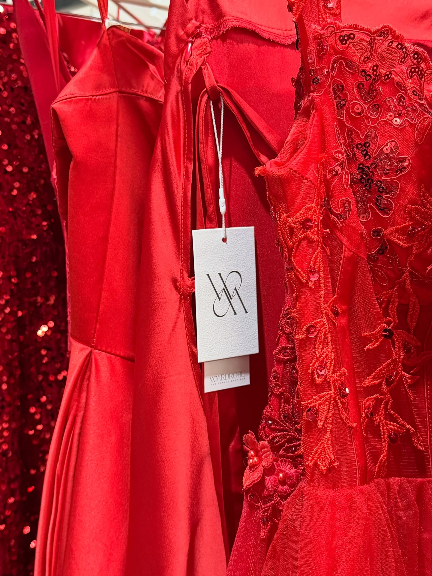 2026 formal girls, consider this your sign 🤎✨
The Wardrobe is calling and your perfect dress is already waiting on the rack.