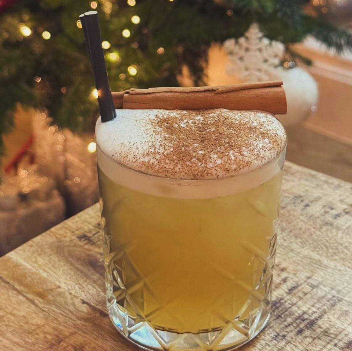 🍸 Bottomless Brunch at @cleavercoffee 🥞
90 minutes of endless fizz, cocktails and good vibes 🥂🍹…plus lager, prosecco, alcohol-free cocktails and alcohol-free lager for those who fancy it! 🙌
Pair it with your favourite brunch dish and you’ve got the perfect weekend plan.
📍 £27pp + the cost of your chosen dish
📍 90 minutes from your first sip
📍 One drink at a time (we’ll keep them flowing 😉)
📍 18+ only | All guests at the table join in
📍 Bookable Monday - Saturday
Round up your gang, book your table and let’s get the drinks flowing!
👉🏻Book a table now on our website and select the bottomless brunch add-on
Terms and conditions apply, you must pre-book.
.
.
#longeaton #nottsfood #derbyfoodie