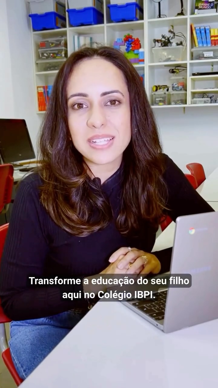 Uma escola pode ser acolhedora e, ao mesmo tempo, altamente inovadora? Sim, e essa é a essência do Colégio IBPI!
Há 42 anos, somos referência na Barra da Tijuca por unir uma educação de vanguarda (lousas digitais, Chromebooks, robótica etc.) com o que mais importa: o acolhimento.
Acreditamos que a tecnologia só funciona para impulsionar o potencial individual de cada aluno. Por isso, nossas turmas reduzidas garantem que cada estudante seja visto de forma única, em um ambiente seguro para florescer no seu próprio ritmo.
Completamos essa base com parcerias de excelência:
✅ Sistema Positivo de Ensino
✅ IBEU (Programa Bilíngue Exclusivo)
Tradição, inovação e cuidado individualizado, você encontra no Colégio IBPI. As matrículas estão abertas.
➡️ Para agendar sua visita, acesse o link da nossa bio e clique no primeiro botão: “Fale Conosco”.