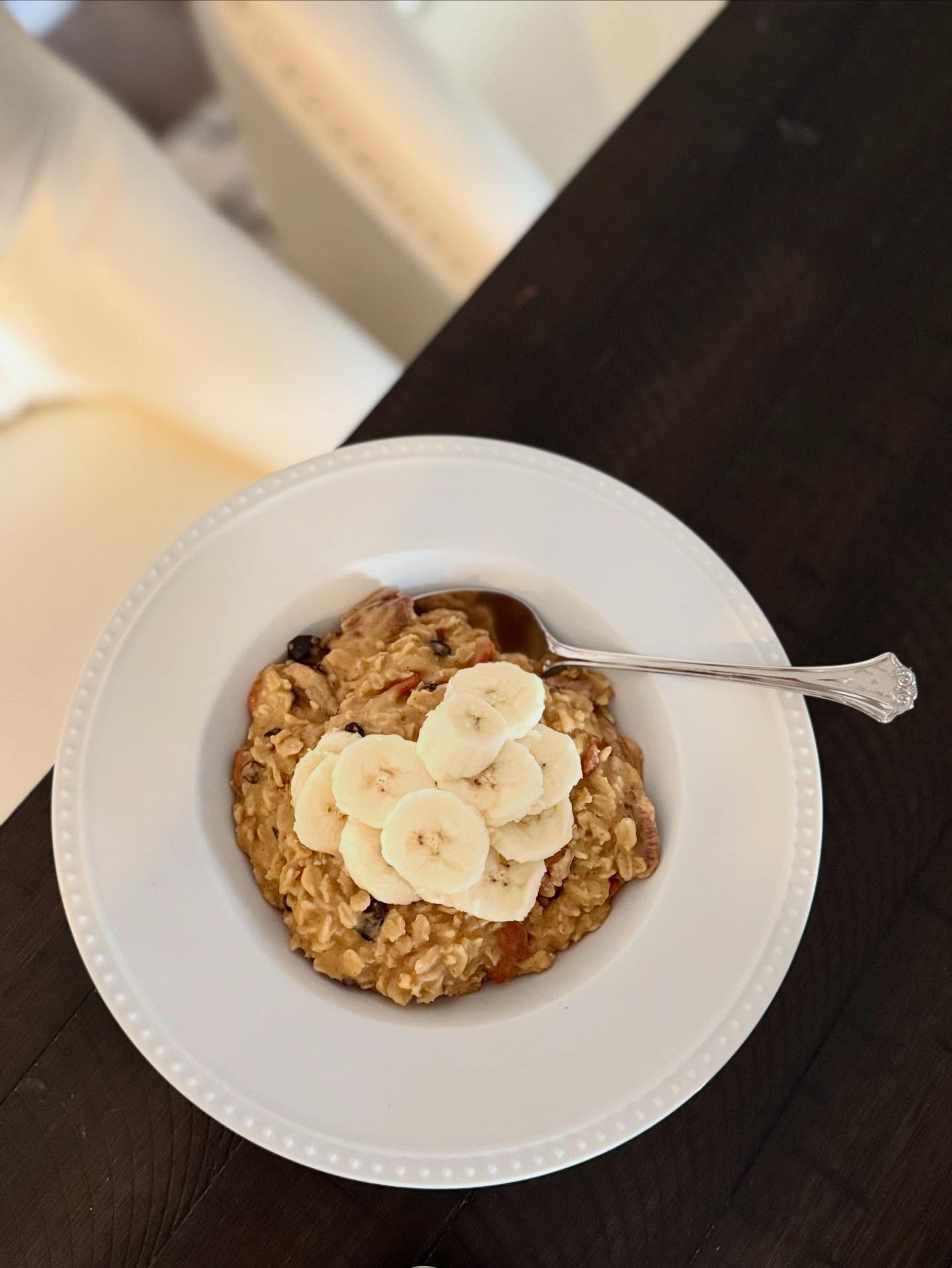 Organic glyphosate free pumpkin oatmeal made with LOVE! 🪄