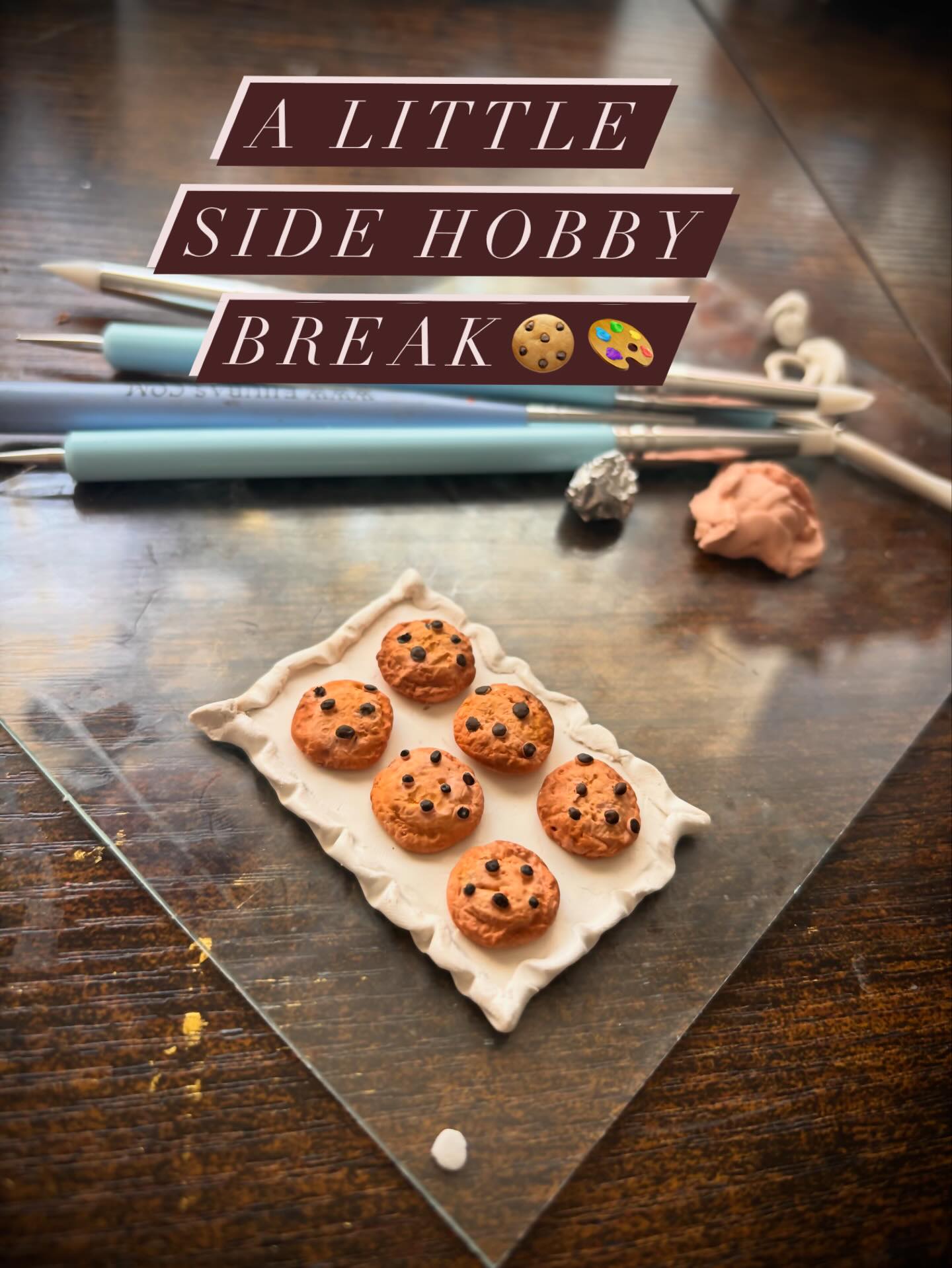 Hi, I finished all my commissions and I’m about to open them up again for the upcoming year. But I knocked out a bunch of commissions all in the same week so I thought to refresh creative palette I would work on a hobby outside of art that I’d like to do though it’s still art related lol. Making little food themed art out of polymer clay is so fun🥰. I’m working on this little batch of cookies and then off to the paintings that I go once again ❤️ I hope you all are having a great Christmas season. I can’t wait to not have to work for a couple of weeks. School Bus driver perks, lol