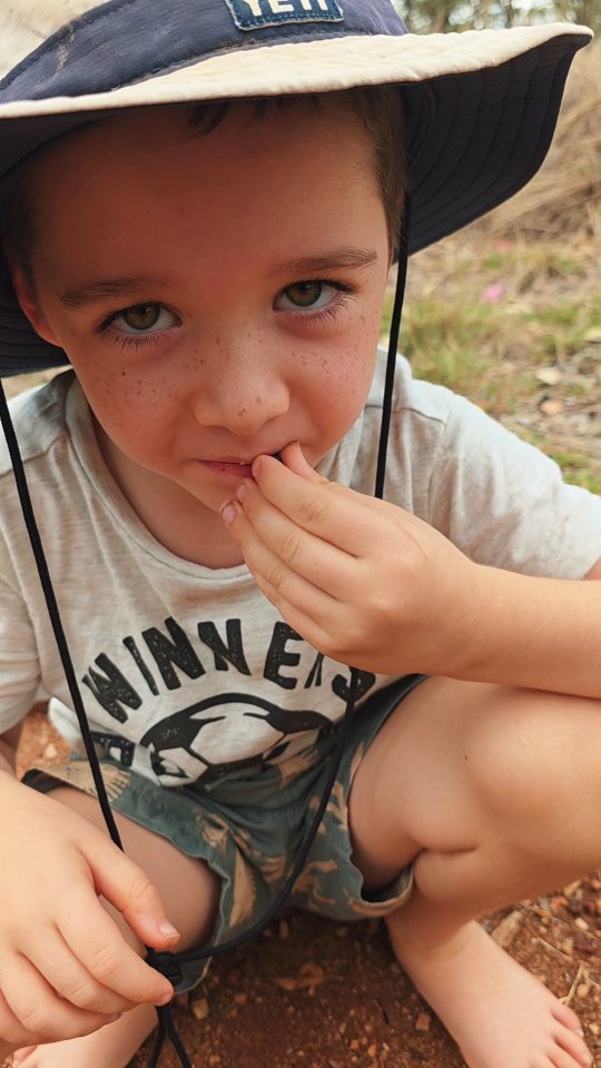 Nothing beats school holidays!
Sure is a testing time juggling the Christmas madness and keeping a 5 year old occupied while we finish up the last of our orders in time 🎄
Joseph and I were lucky enough to spot this beautifu babyl rough Central Queensland sapphire after a couple of storms while out digging this morning!
#handmined #australiansapphire