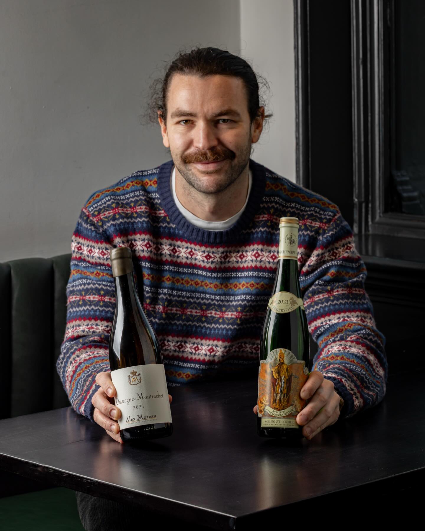 Who you got? A couple of festive treats both available BTG @etchfood
Chassagne-Montrachet | A Moreau | Burgundy | 2021
Ried Trum Gruner Veltliner | E Knoll | Wachau | 2021
📸 - @justindesouza.photo