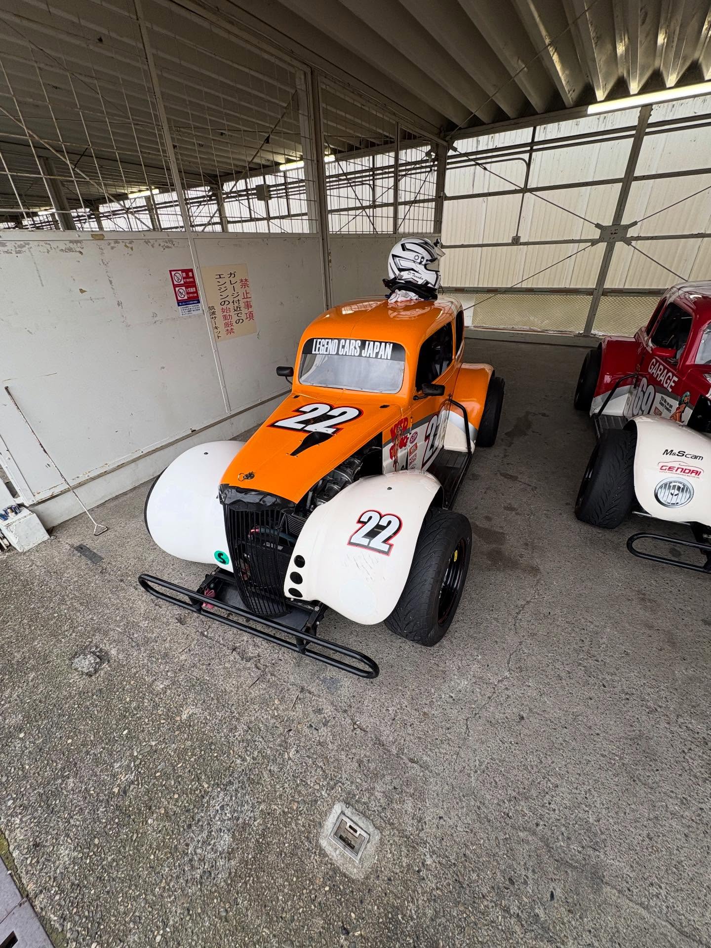 I participated a Legend Car race at Tsukuba Circuit.
Eleven cars participated in the race.
This is the last race of the season.
Qualifying P6
Race1 P6
Race2 P8