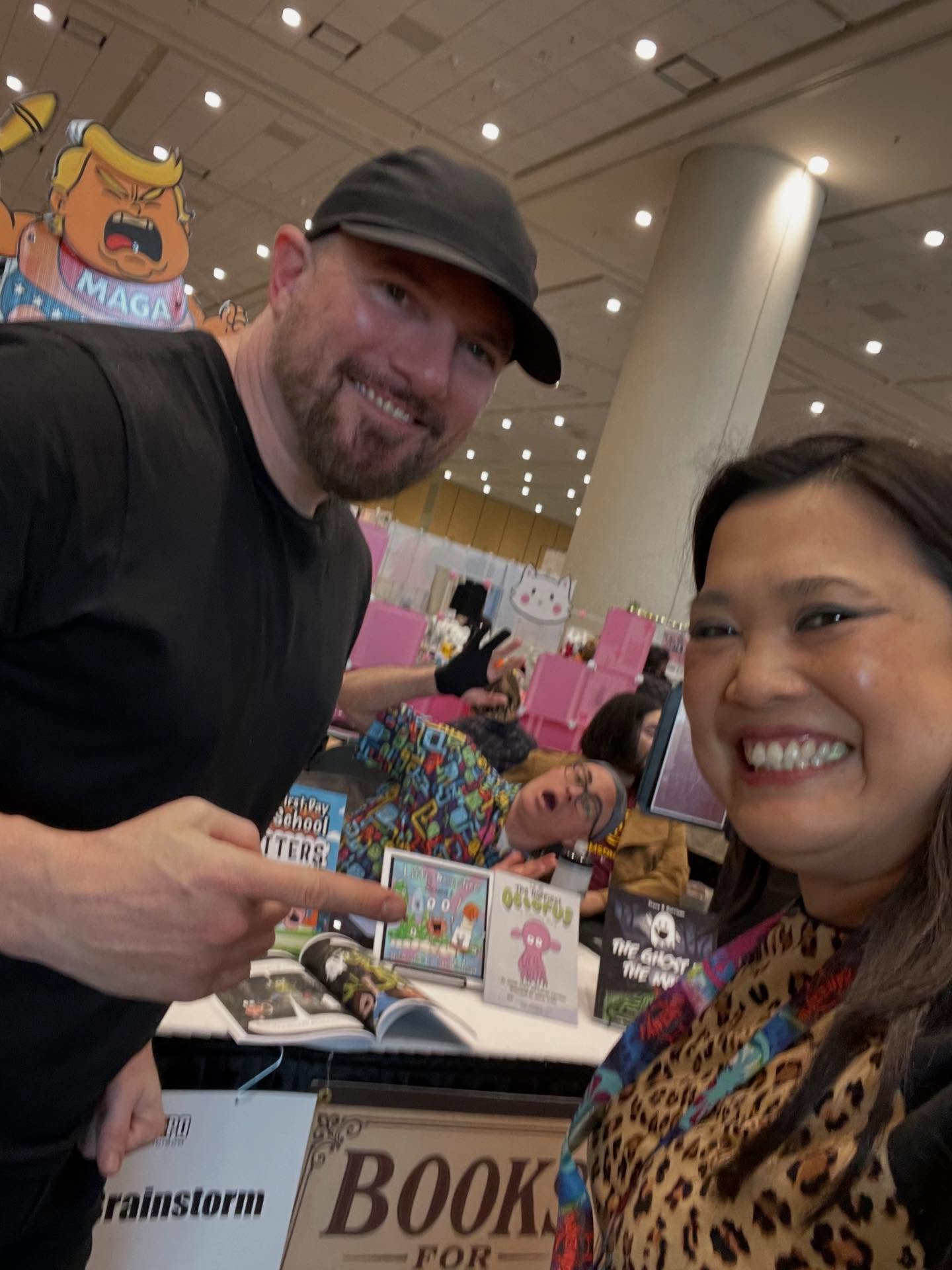 Hey it @davidmackkabuki the cocreator of the @marvel show #echo! Thanks for coming by our booth and thanks to @nguyeningit for the intro! @little.brainstorm @school_psych_gamer