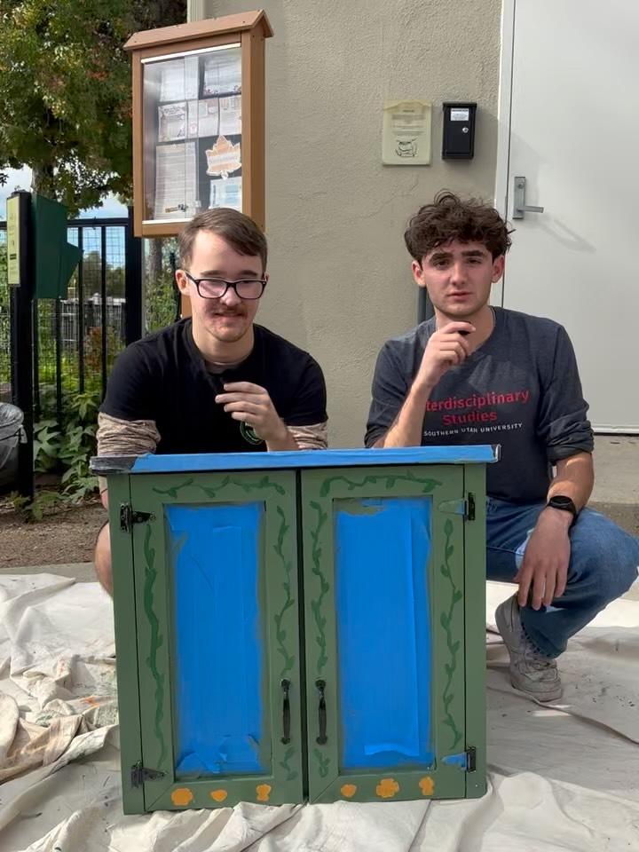 Something special is coming to Monrovia Community Garden on December 6th! Alongside the @mhshumanitiesacademy MHS Humanities Academy, @mountainsidecommunion Mountainside, & @foodedofficial Food ED a free seed library and adjacent native plant garden will be blooming on the corner! More details to follow, but hope you can join us on Dec 6th for a little ribbon cutting (emphasis on little!) 🎀 ✂️🌱