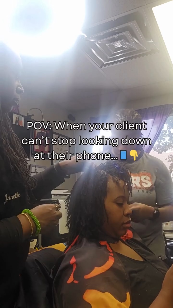 If you know⦠you KNOW!
Clients who look down at their phones every 10 seconds got us out here re-adjusting like itās a full-body workout. And when that head drops one too many times⦠well, you saw what almost happened in the video. š
šØ
We love yāallābut keep that head up, okay? šš
#forfunonly #salonmemes