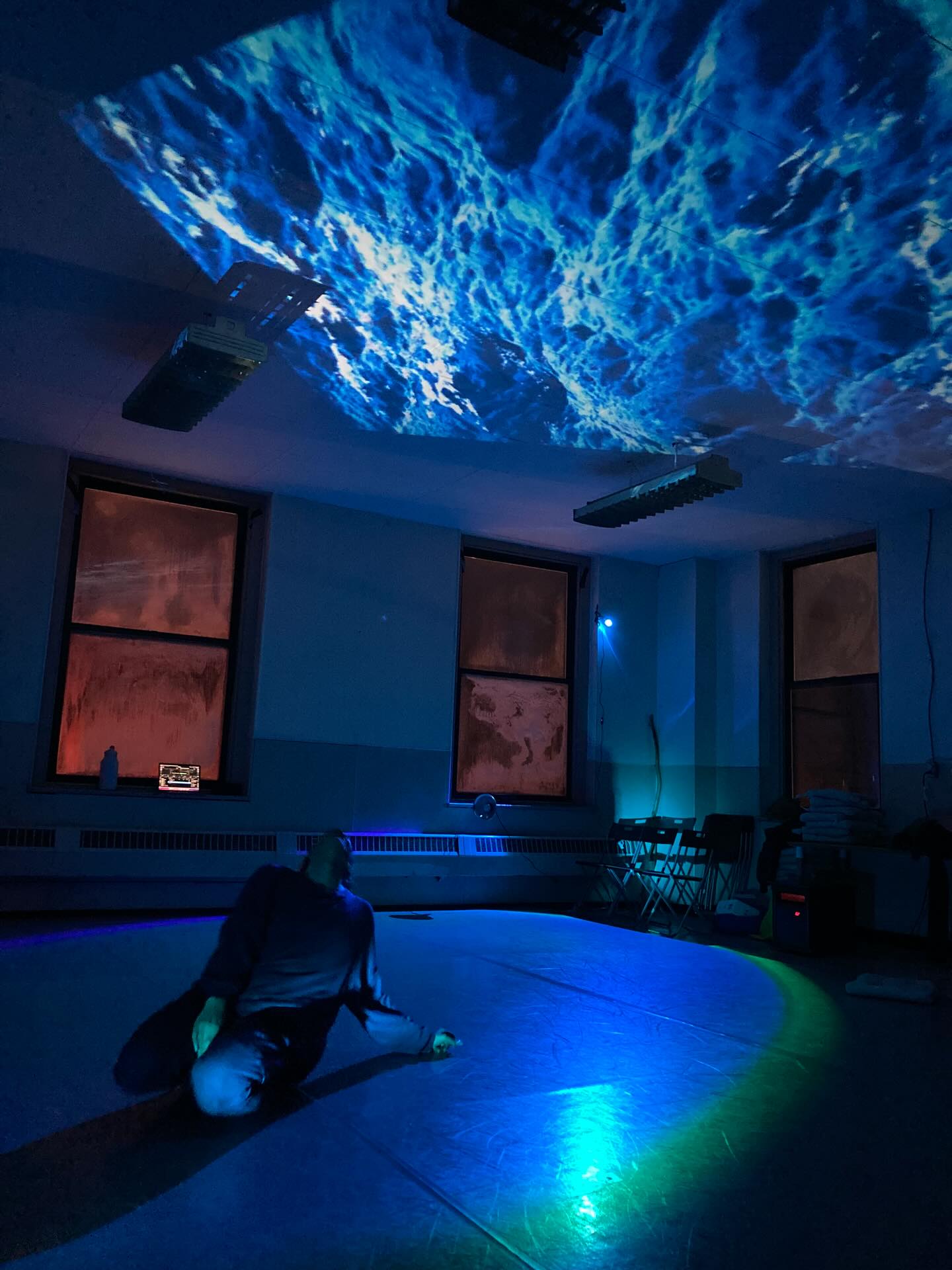 Thank you everyone for joining LSDC for November STUDIO WORKS with @missgenderdotcom, @kayliani_sood, and @cwoodswork 🔮💐⭐️
STUDIO WORKS artists always know how to capture the beauty of the moment 🌠
Stay tuned for our December Schedule — we have some exciting showings happening at the Art Room and more 💕
……………..
Interested in showing something at STUDIO WORKS?
Email us at ArtRoomStudioPhilly@gmail.com