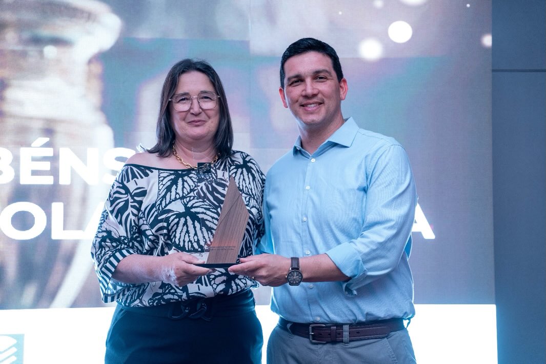 Residencial Avenidas, da Construtora Olavo Rocha.
🗳️ Eleito melhor empreendimento Minha Casa Minha Vida em Pelotas no ano 2025.
🎊 Parabéns @vanraluiza @olavorochaconstrutora