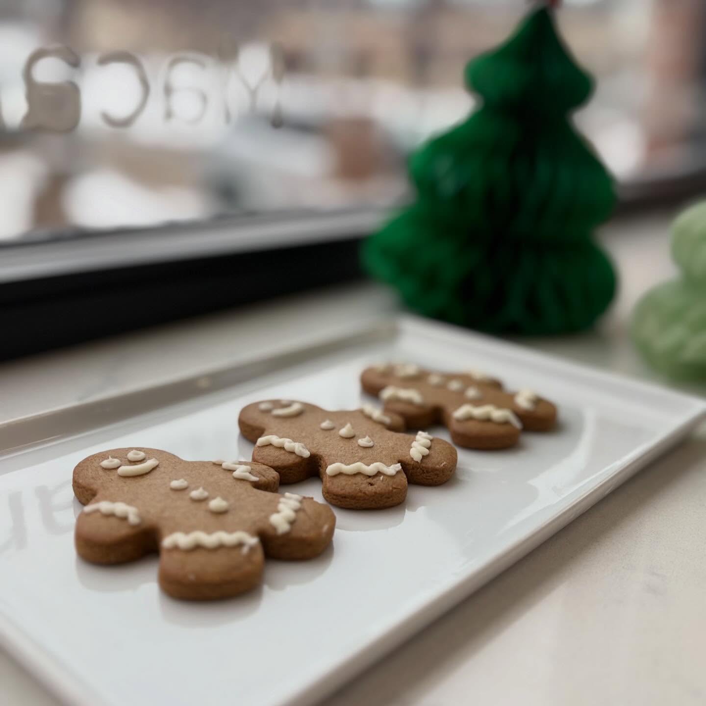 231 West Patisserie will be closed December 24th until January 2nd!
Wishing all safe travels and Happy Holidays! We will see you in 2026 🥐✨