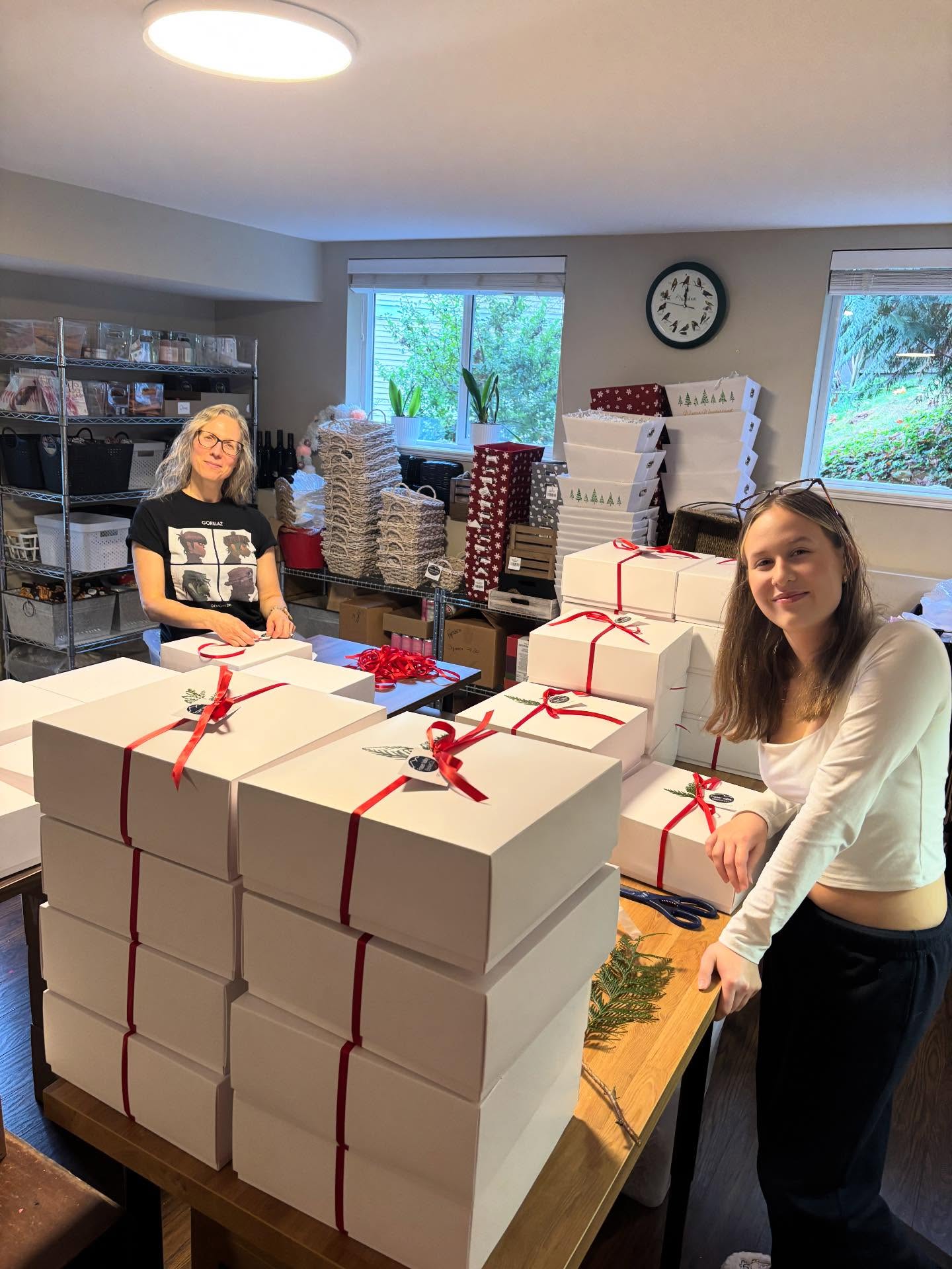 The workshop is in full swing this weekend. So many gifts going out the door… Santa would be proud 😉
#ShopLocalBC #FraserValleyBasketCo #Abbotsford #SupportLocal #ChristmasGifts #HolidayRush #GiftBasketBusiness