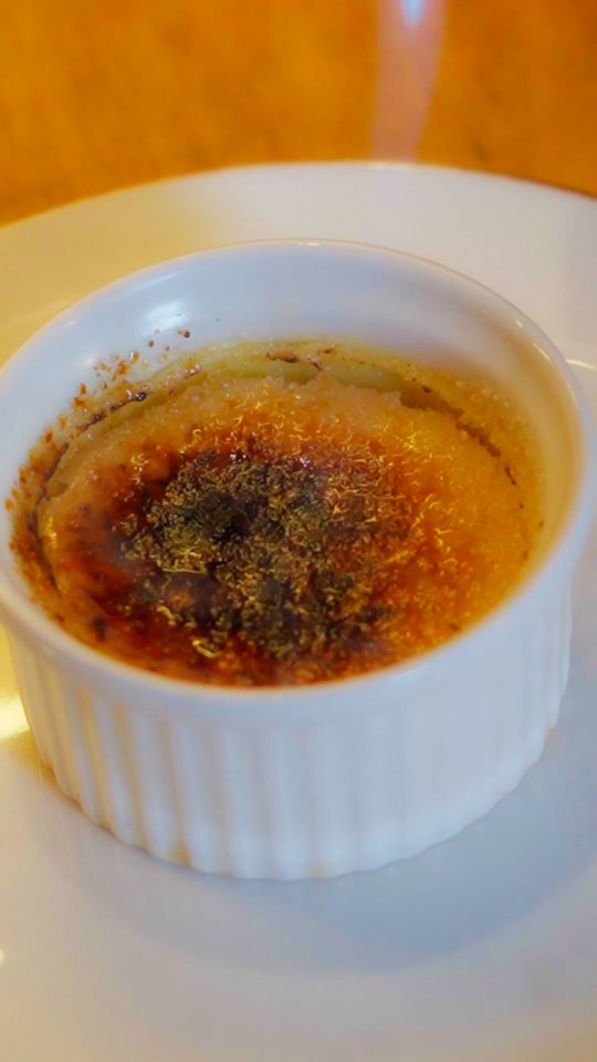 A weekend sprinkled with a little French sweetness and something lovely to sip — that’s the mood. 🇫🇷✨
#foodie#frenchcuisine#pastryshop#pastries