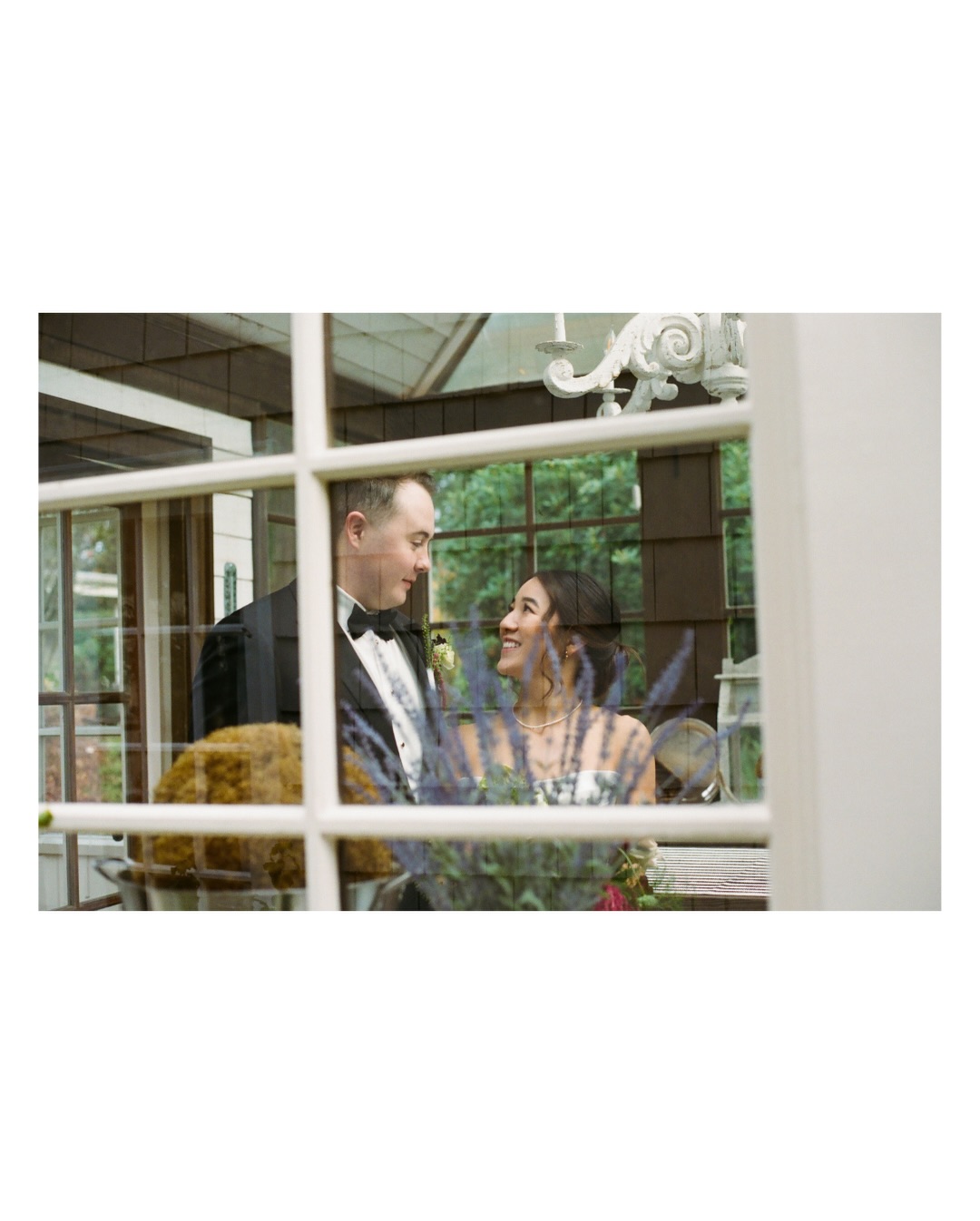 Some film photos from Michaela and Sam’s beautiful wedding celebration ❤️ so excited to get the 16mm footage back!
#35mmphoto #weddingonfilm #weddingvideography